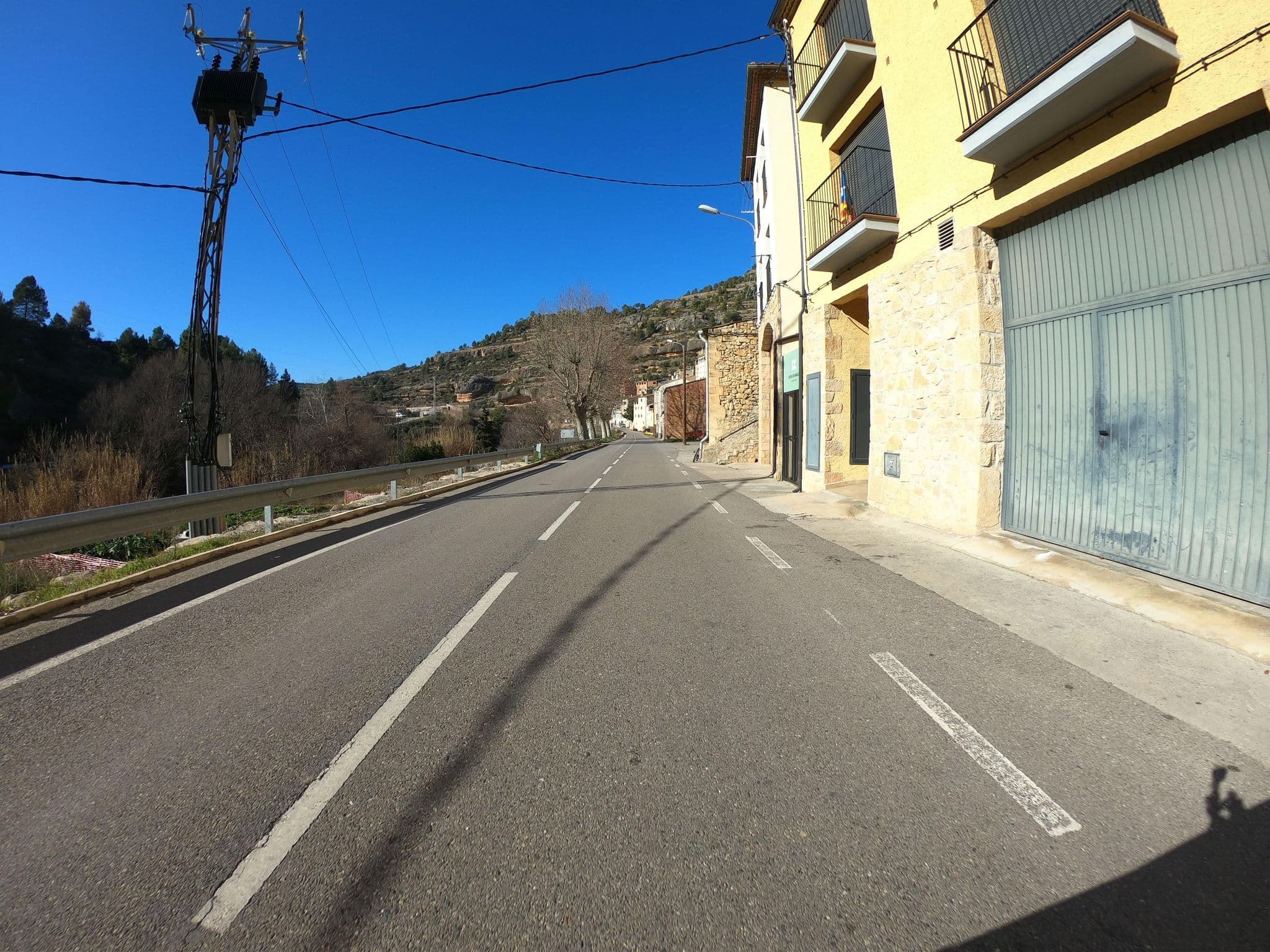 Street view near Refugi de Margalef - El Raco de la Finestra, Falset — © joostjakob (CC BY-SA · Mapillary)