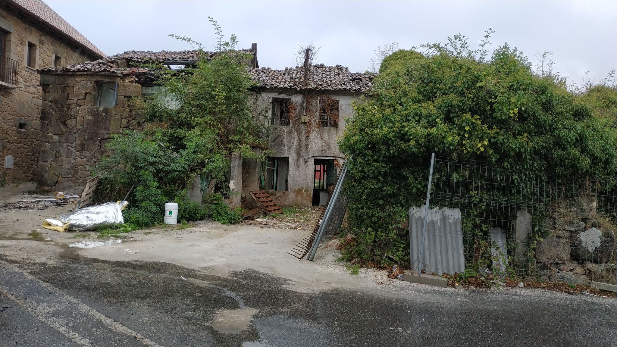 Street view near Casa Néboa, Negreira — © iago (CC BY-SA · Mapillary)