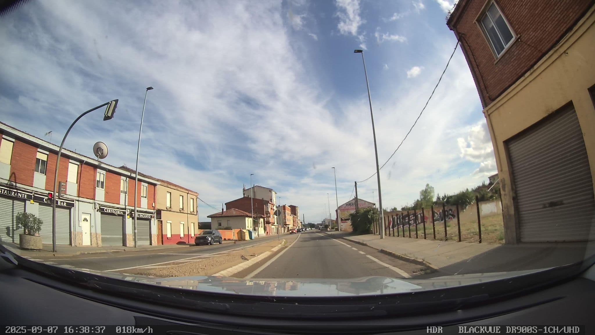 Street view near Pensión Eli, León — © sanjorgepinho (CC BY-SA · Mapillary)