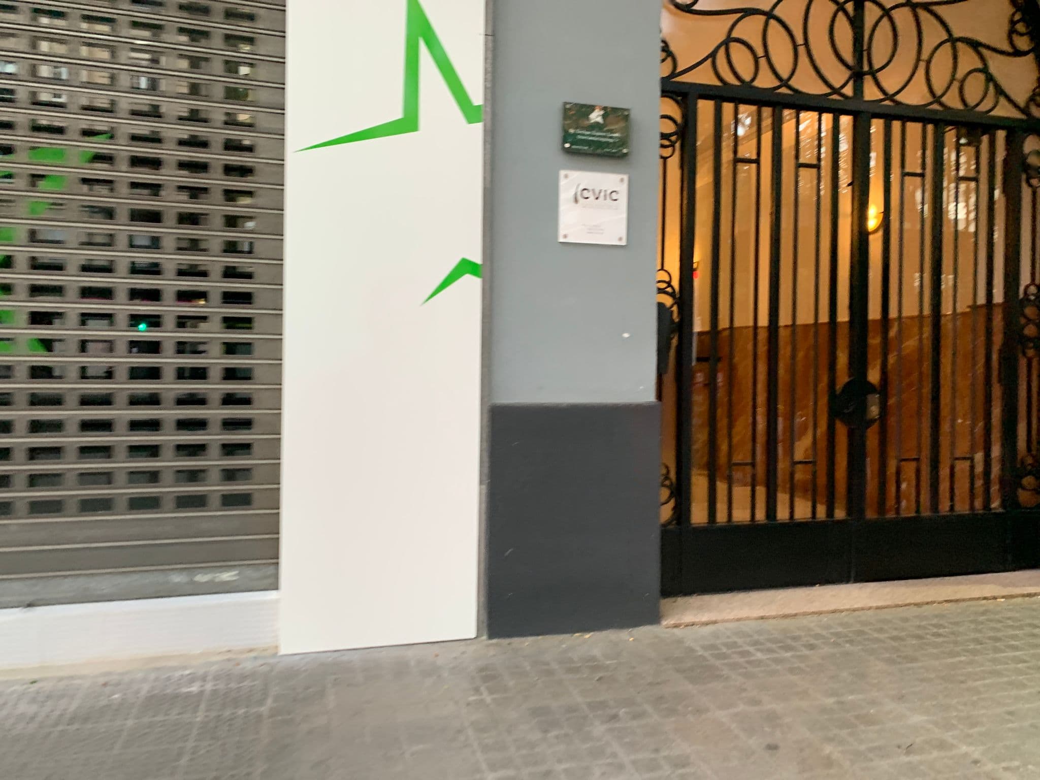 Street view near SOM by The Venue Hostel, Valencia — © egorka (CC BY-SA · Mapillary)