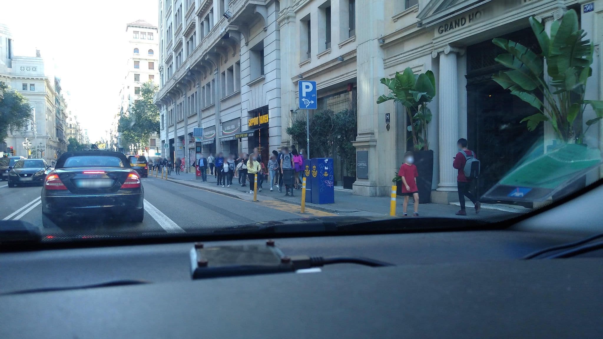 Street view near Gran Hotel Central, Barri Gòtic — © rhum (CC BY-SA · Mapillary)