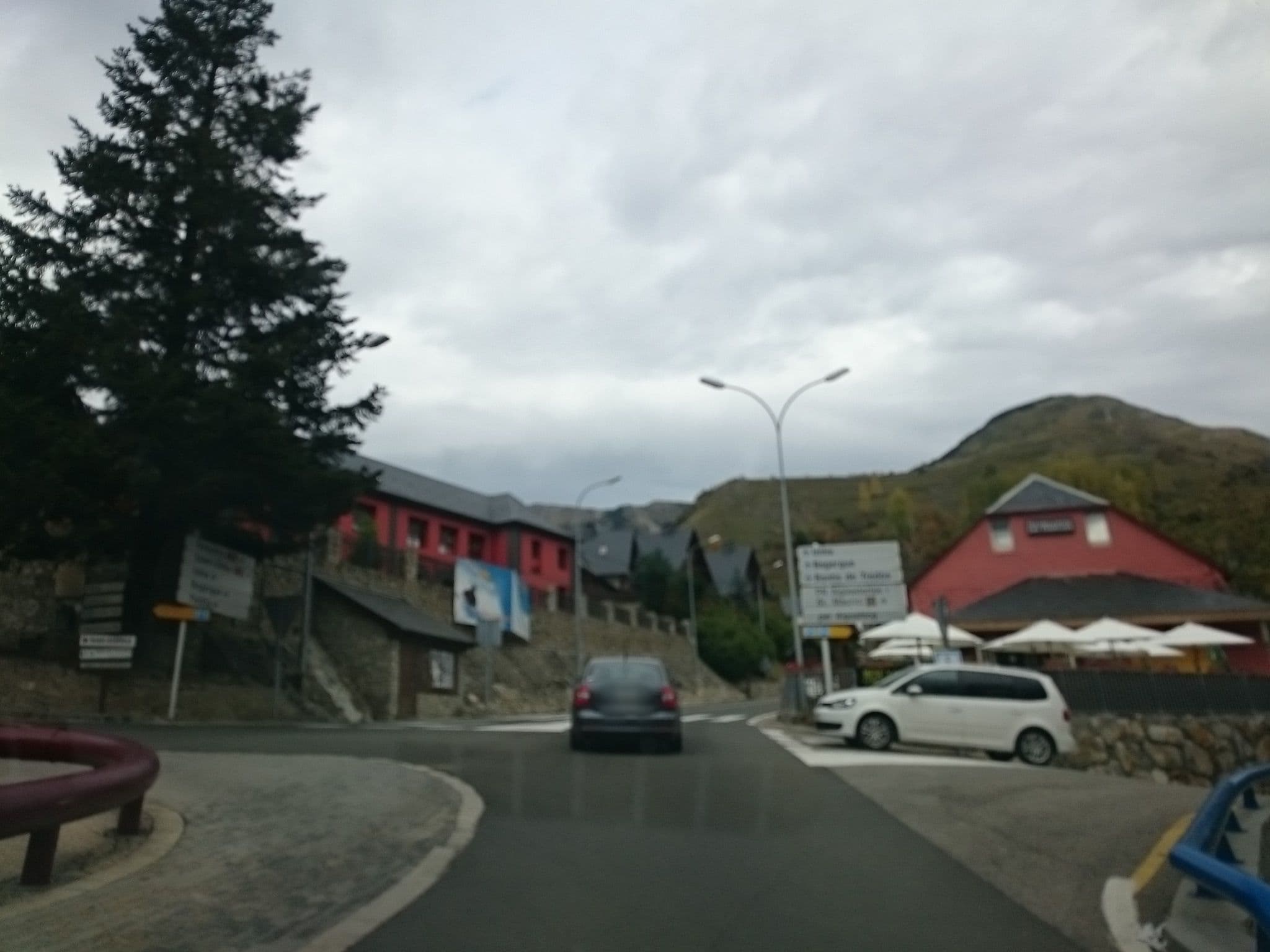 Street view near Hotel Colomers, Vielha