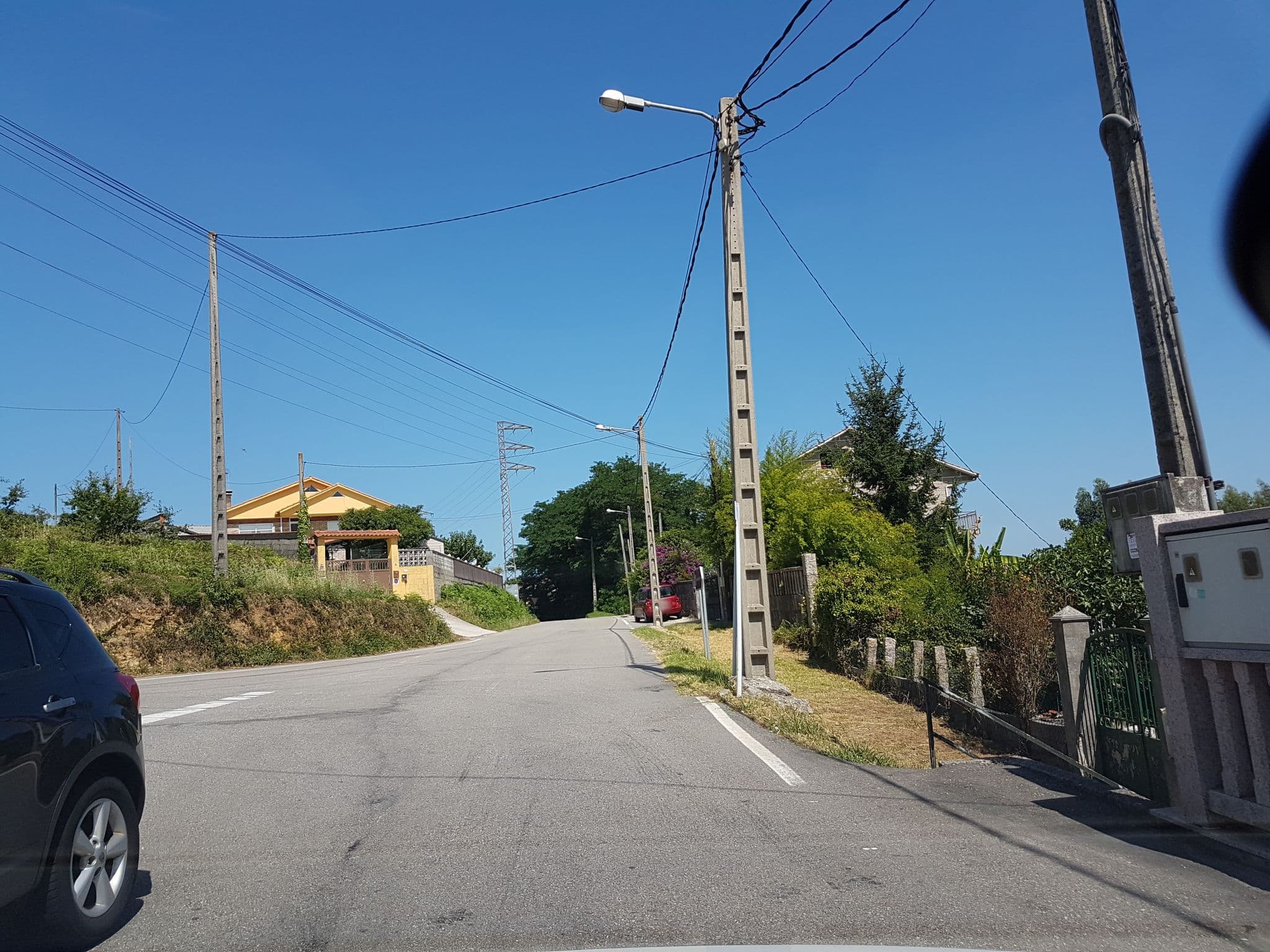 Street view near Hotel El Bosque, Porriño — © Ralvar (CC BY-SA · Mapillary)