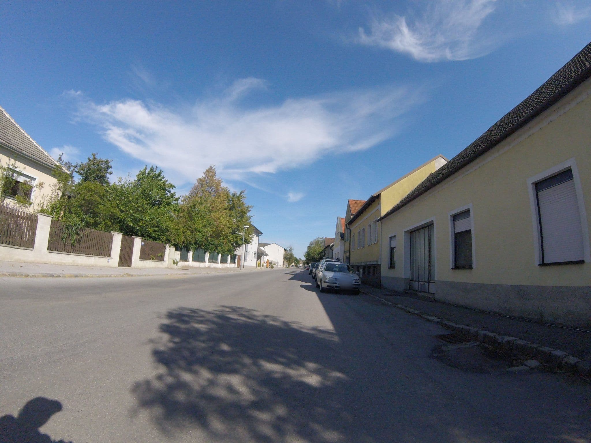 Street view near Strommer Wohnmobilstellplatz, Illmitz — © utvonalfelmeresek (CC BY-SA · Mapillary)