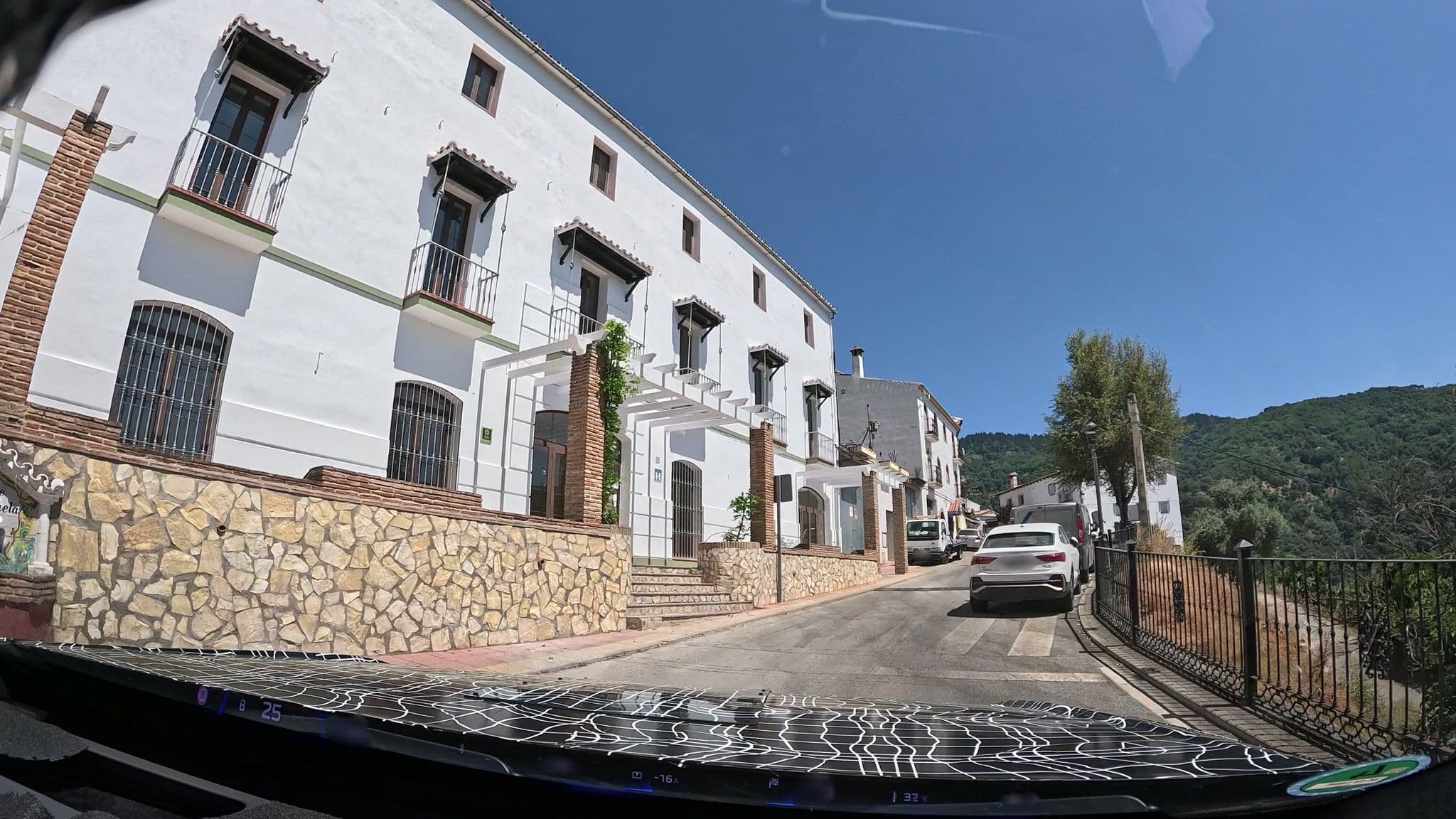 Street view near Hotel Posada Mirador deJubrique, Gaucín — © Ralvar (CC BY-SA · Mapillary)