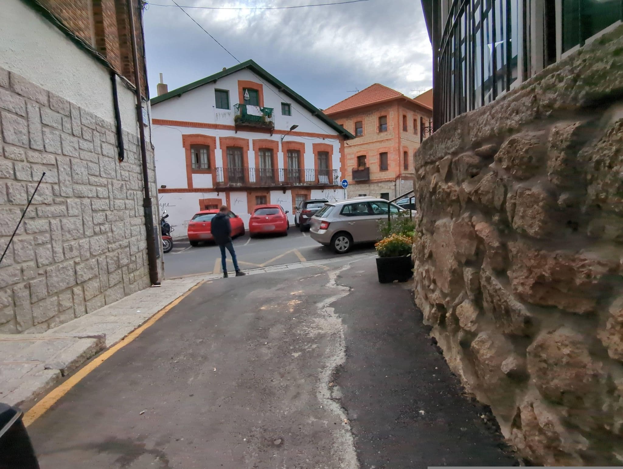 Street view near La Maya, Cercedilla — © miguel_andrade (CC BY-SA · Mapillary)