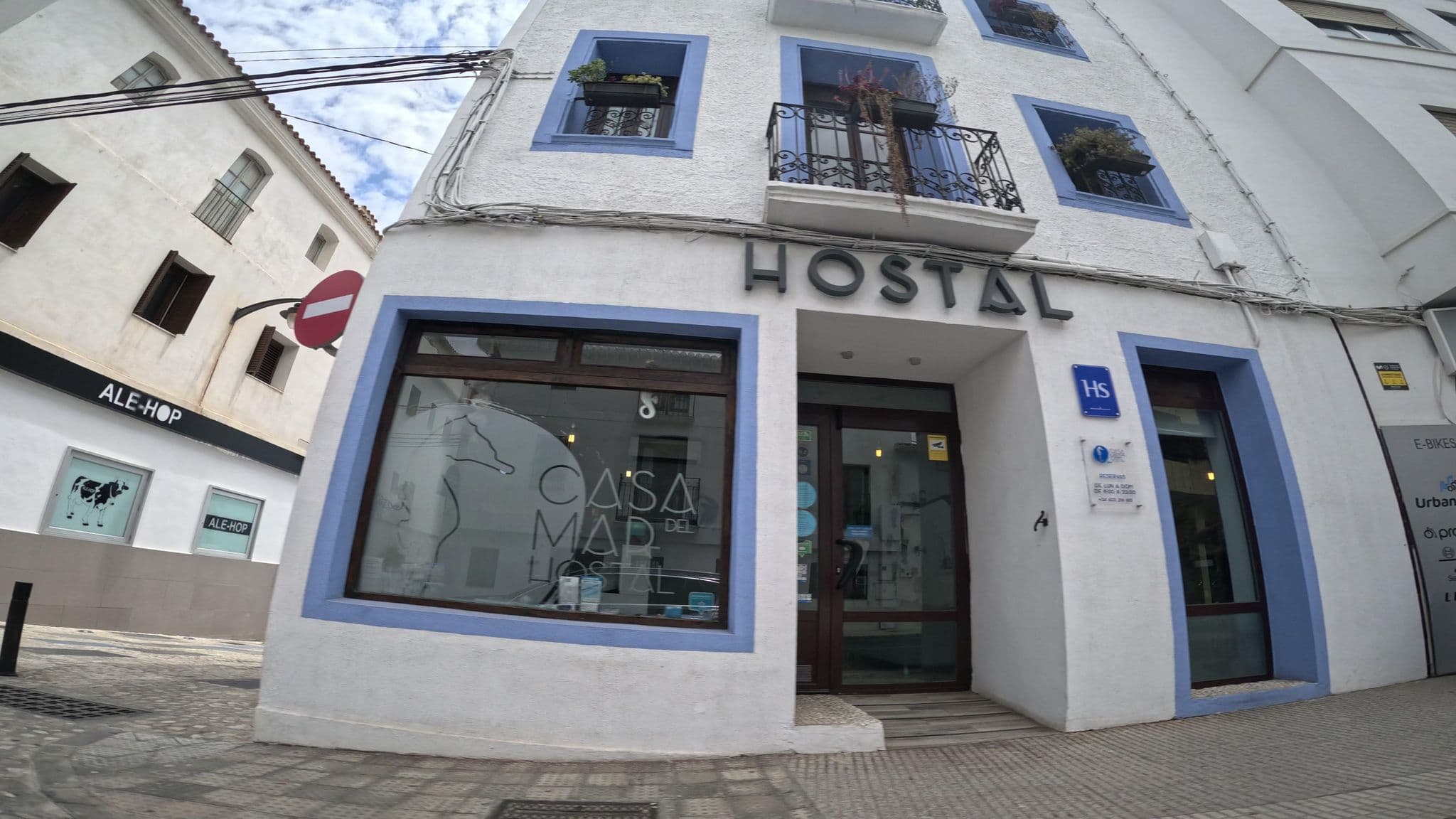 Street view near Altea House, Altea — © tjorim (CC BY-SA · Mapillary)