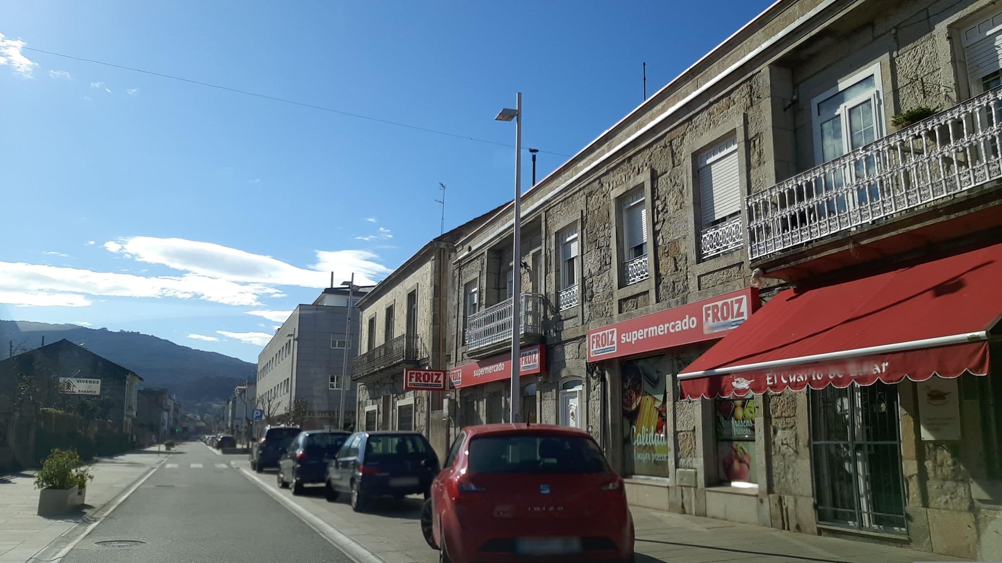 Street view near Hotel Avenida, A Ramallosa — © lolailo (CC BY-SA · Mapillary)