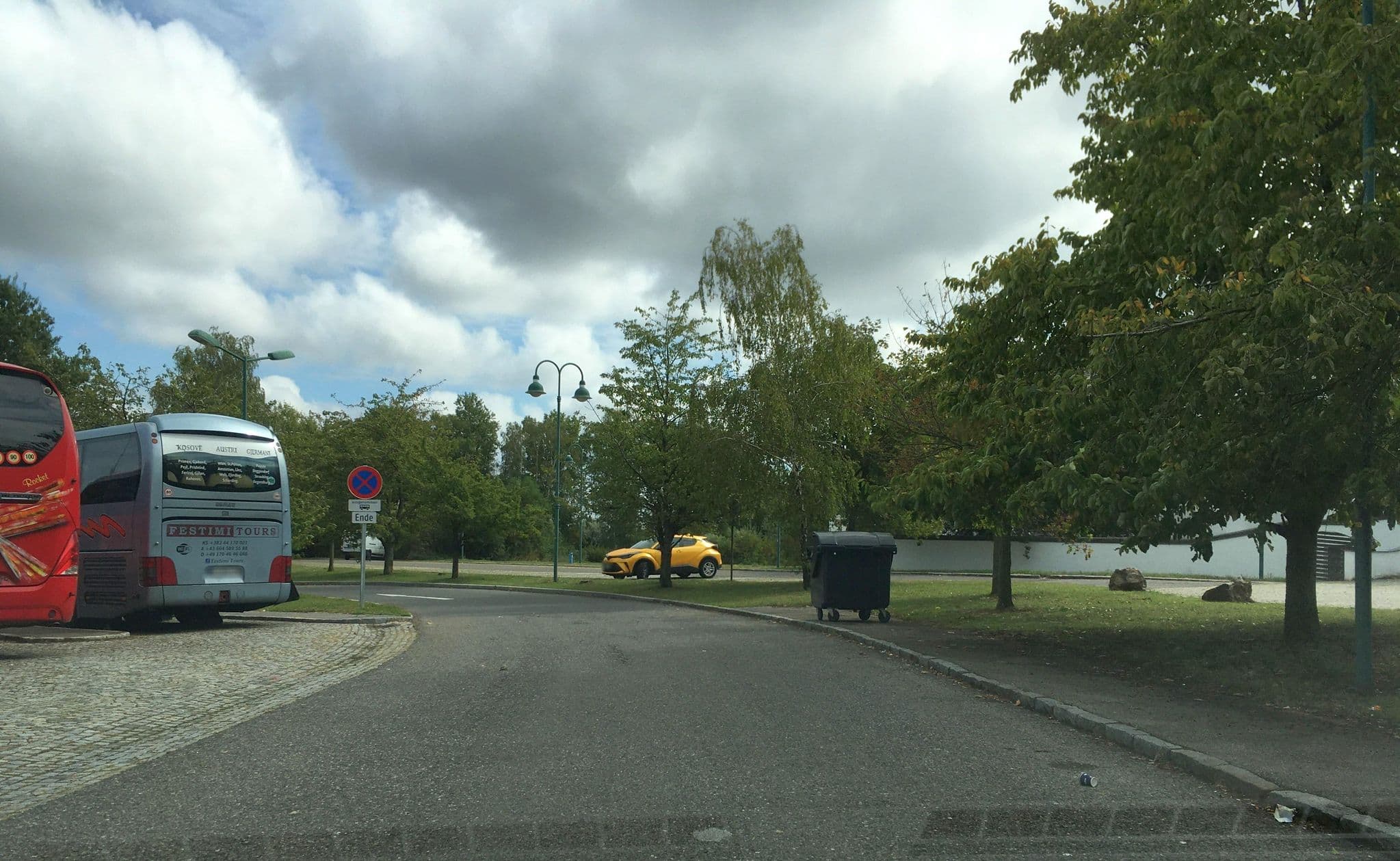 Street view near Seminarhotel, Wilfleinsdorf — © istefanos (CC BY-SA · Mapillary)