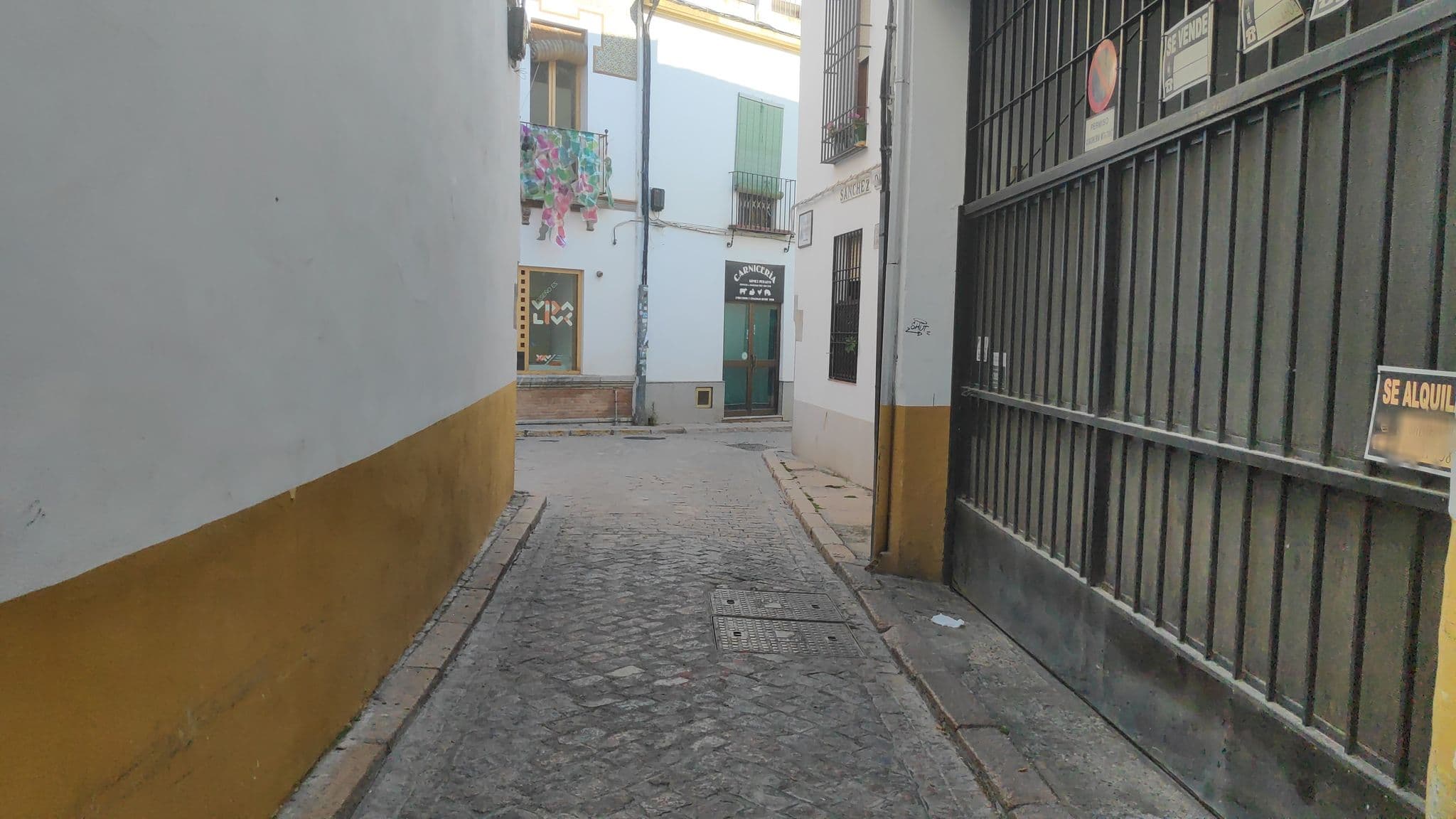 Street view near Alma Andalusí Hospedería, Córdoba — © marcuscalabresus (CC BY-SA · Mapillary)