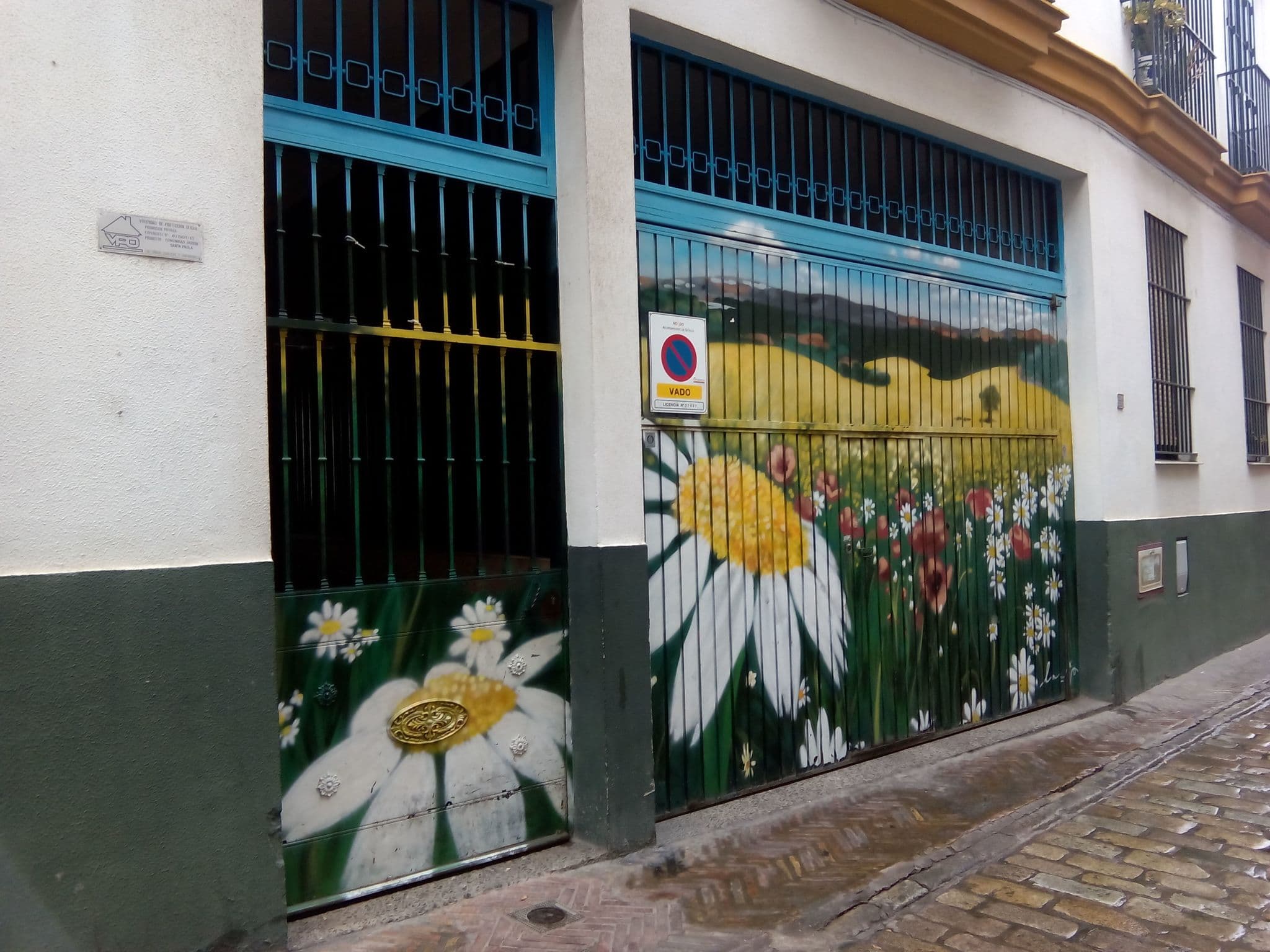 Street view near Apartamento Jardín de Santa Paula, Sevilla — © anarey (CC BY-SA · Mapillary)