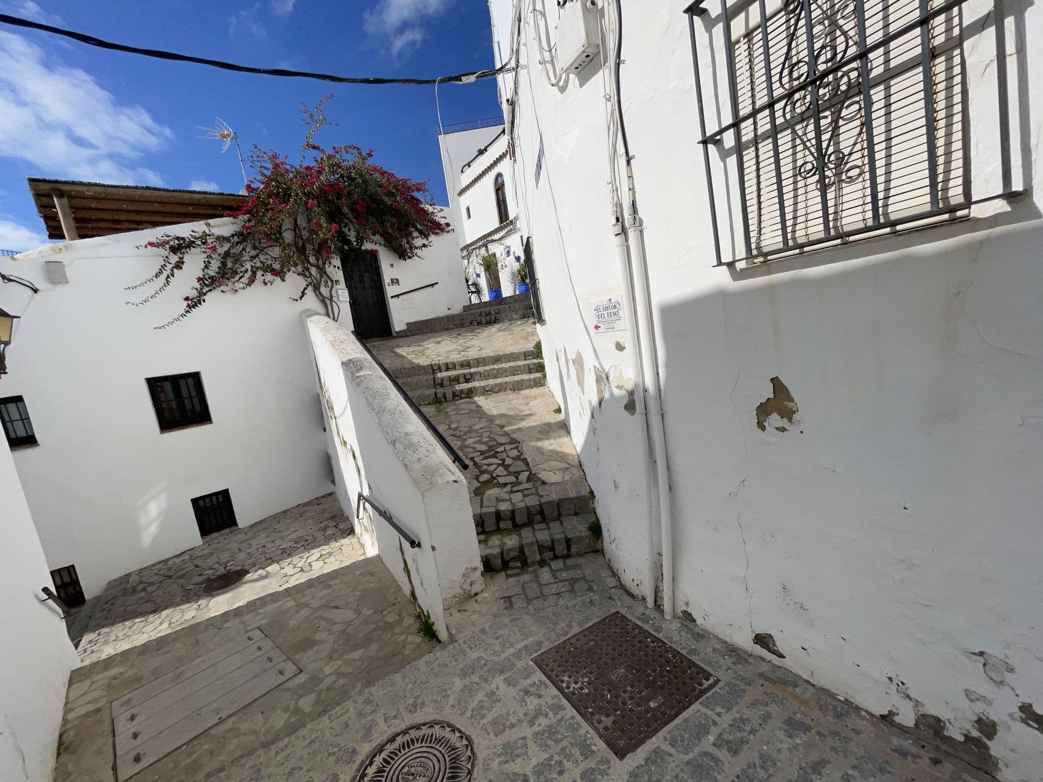 Street view near La Atalaya de Vejer, Vejer de la Frontera — © seraq (CC BY-SA · Mapillary)