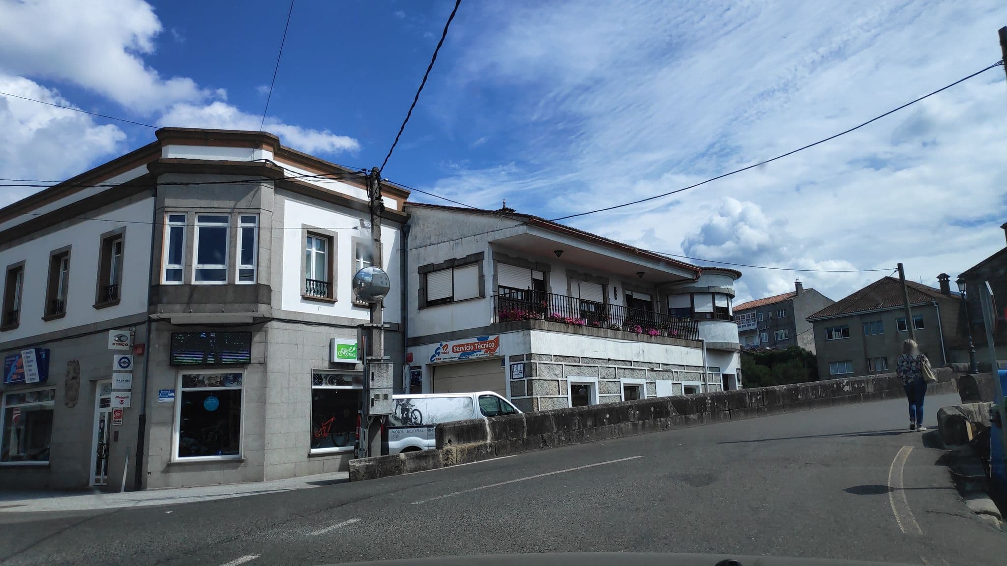 Street view near Albergue D'Camino, Padrón — © polkillas (CC BY-SA · Mapillary)
