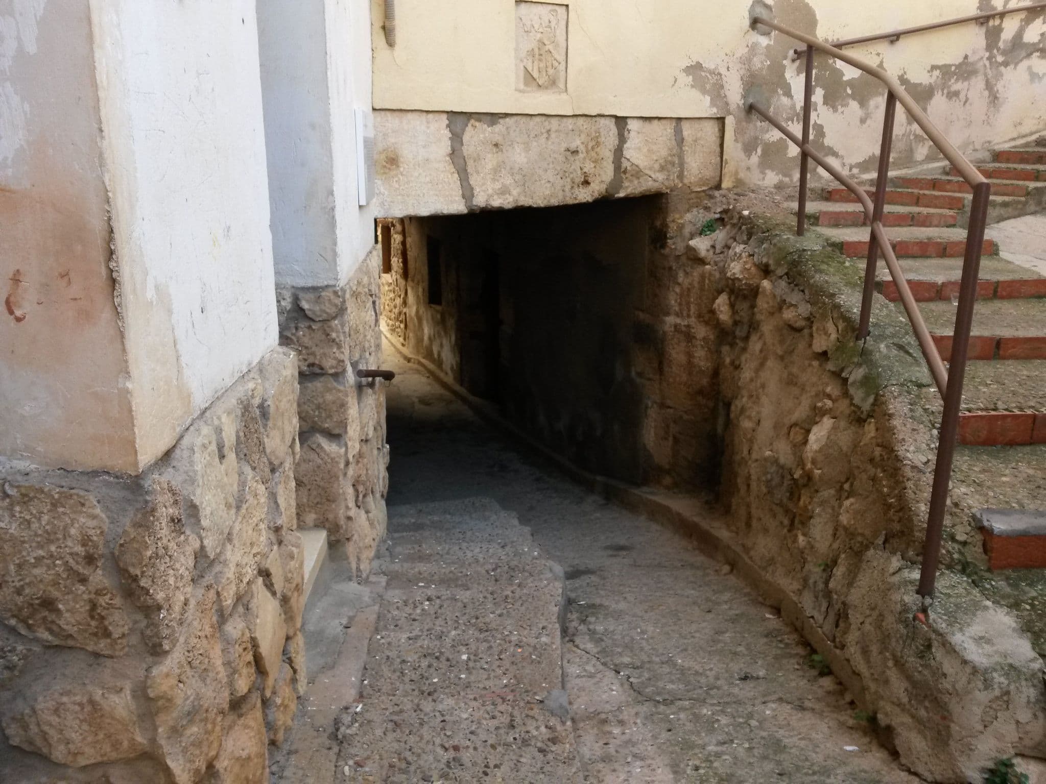 Street view near La Criba, Ademuz — © dispiste (CC BY-SA · Mapillary)