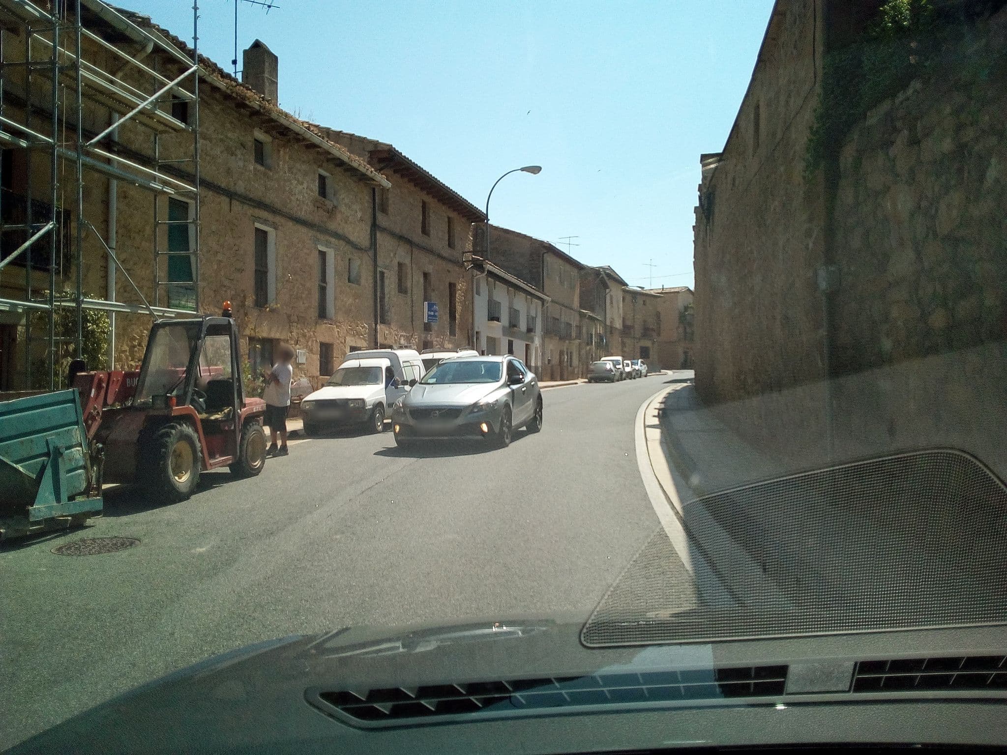 Street view near Casa Rural La Posadica Casa Aldave, Olite-Erriberri — © pasq_fr (CC BY-SA · Mapillary)