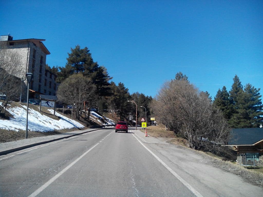 Street view near Hotel Supermolina, Puigcerdà — © janes (CC BY-SA · Mapillary)