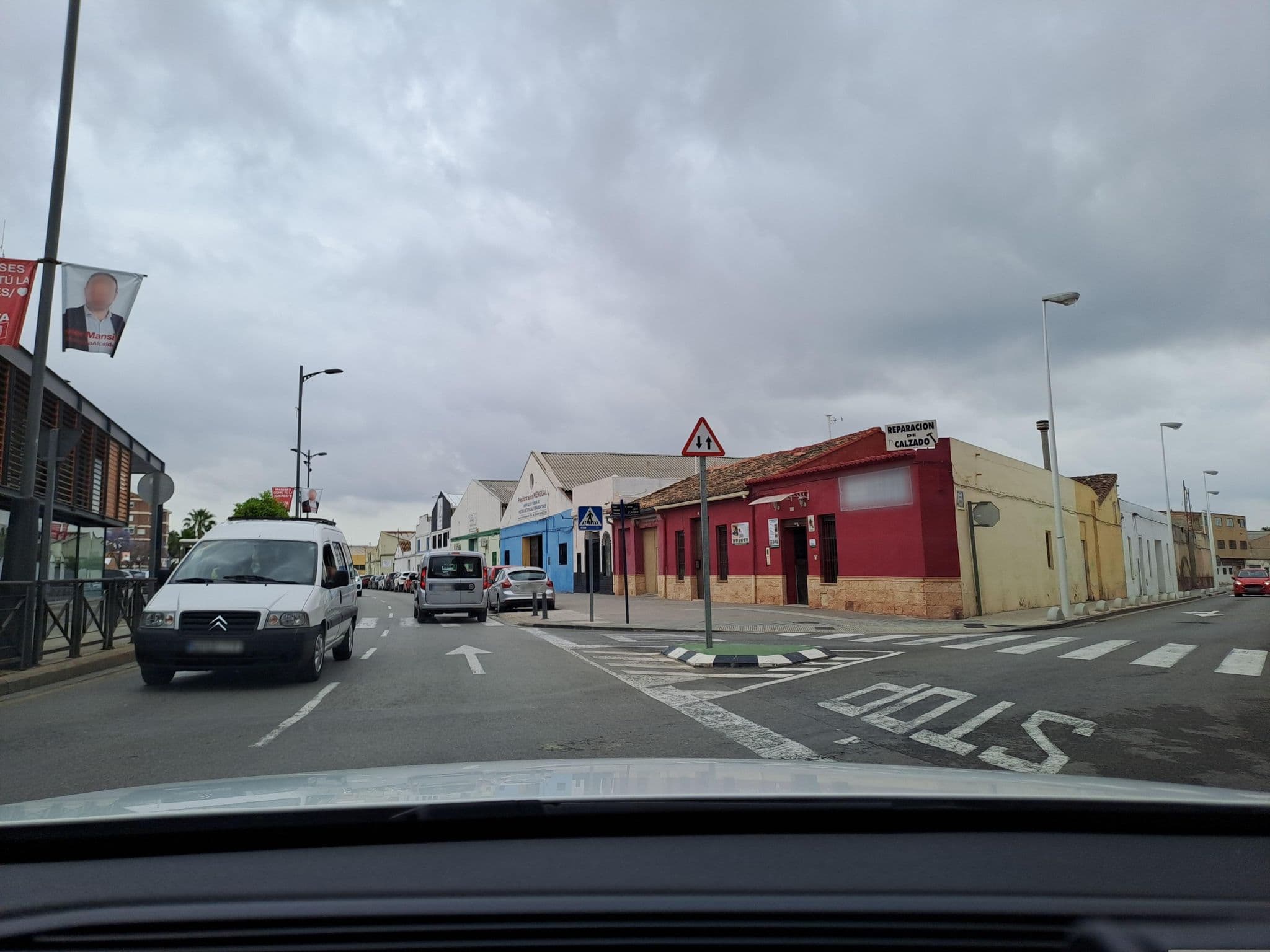 Street view near Hotel Manises, Manises — © normanm (CC BY-SA · Mapillary)