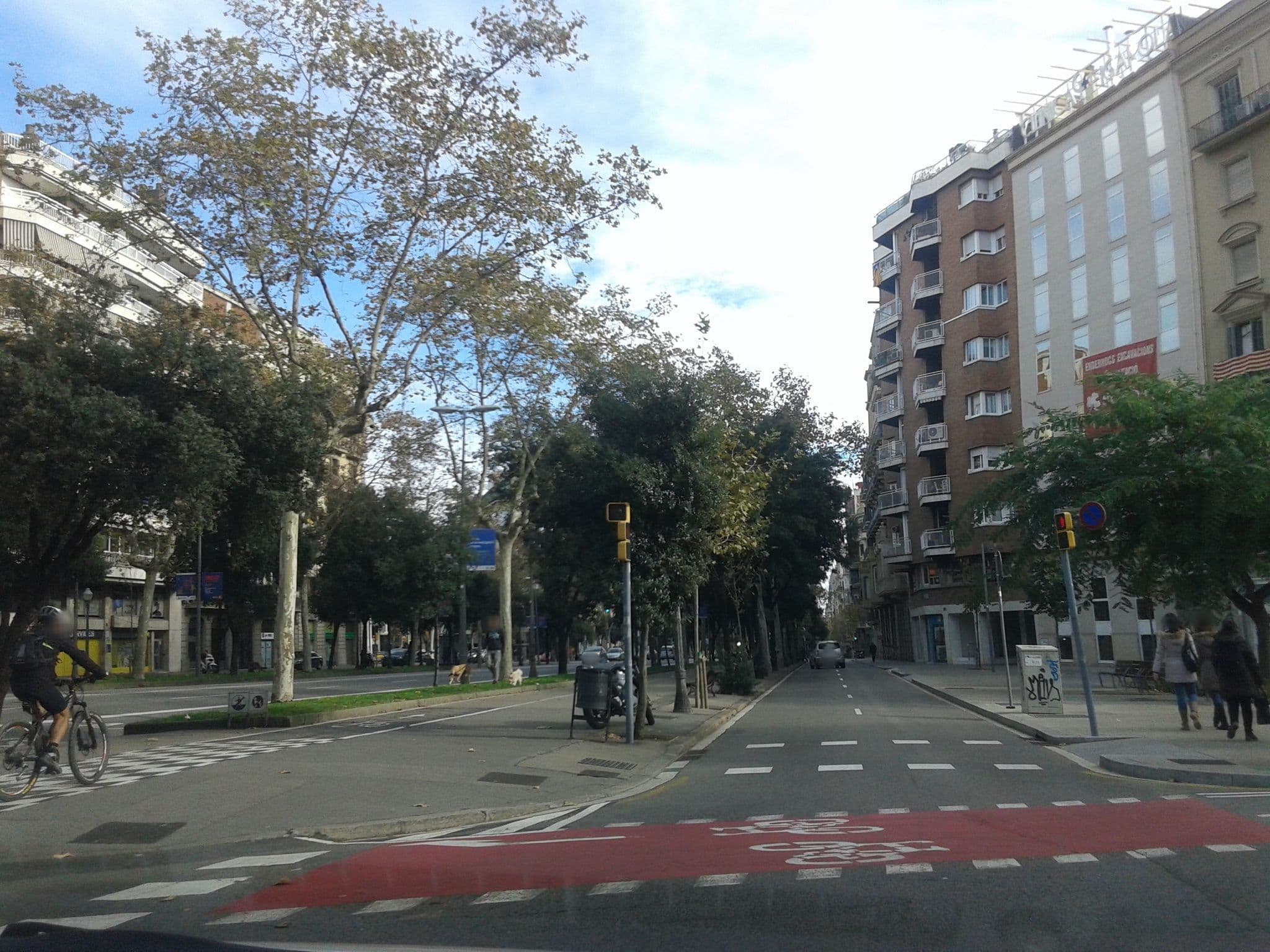 Street view near Hotel Occidental, Dreta de l'Eixample — © yopaseopor (CC BY-SA · Mapillary)