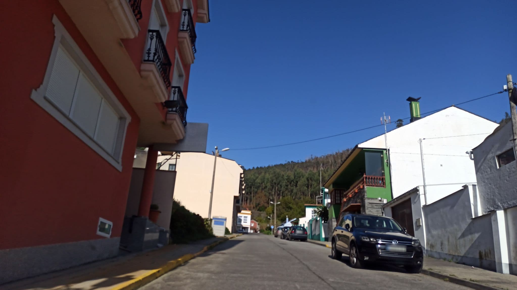 Street view near Porto do Barqueiro, Viveiro — © iago (CC BY-SA · Mapillary)