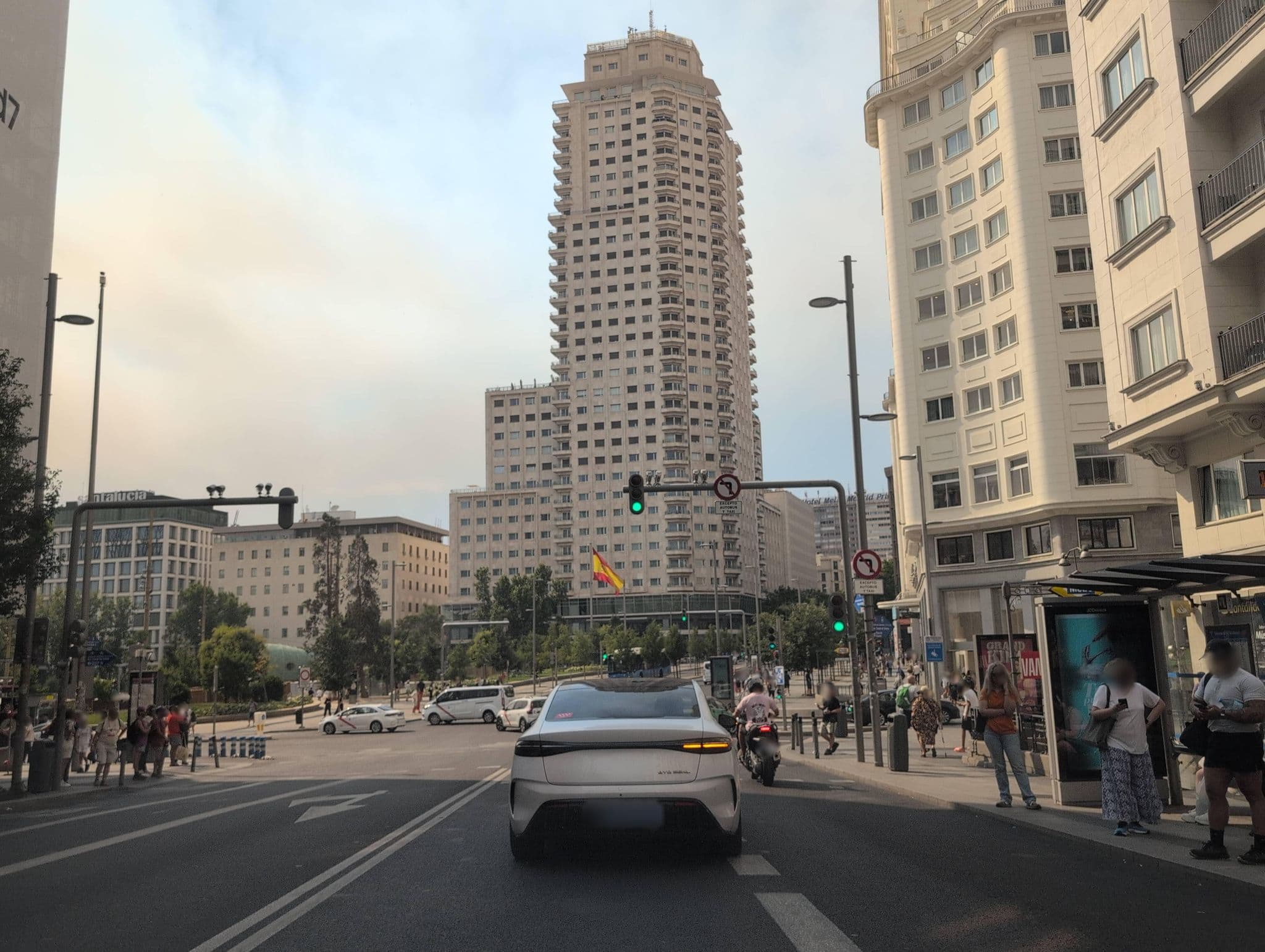 Street view near Dear Hotel Madrid, Universidad — © Albergarri788 (CC BY-SA · Mapillary)