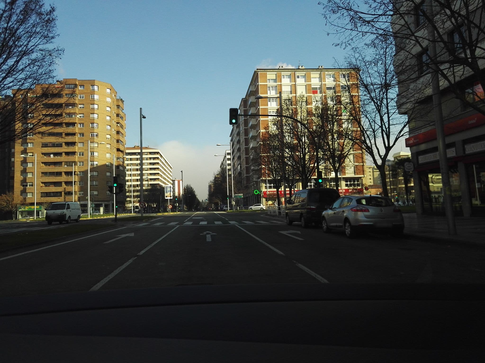 Street view near UB Alojamientos Universitarios, Iturrama — © airotz (CC BY-SA · Mapillary)