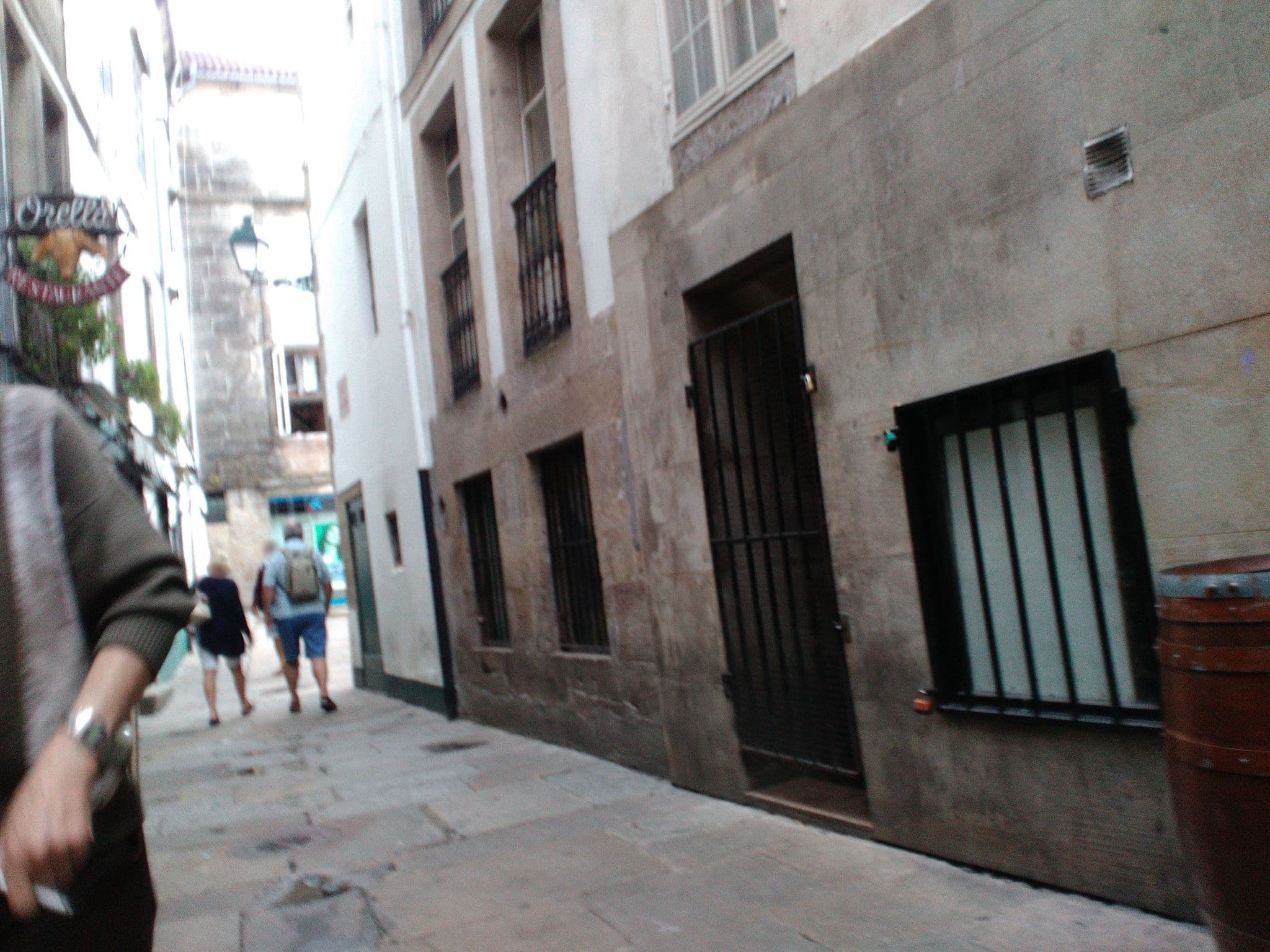 Street view near Pensión Santa Cruz, Santiago de Compostela