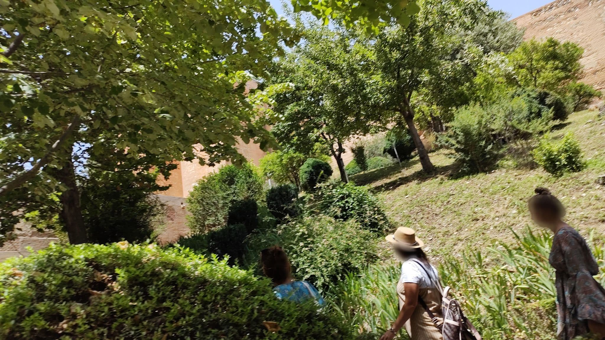 Street view near Áurea Washington Irving, Granada — © rsandu (CC BY-SA · Mapillary)