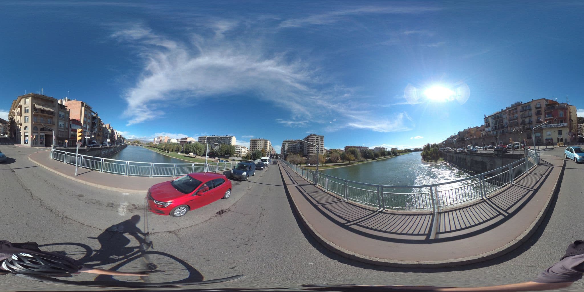 Street view near Hotel Balaguer, Balaguer — © geovelo (CC BY-SA · Mapillary)