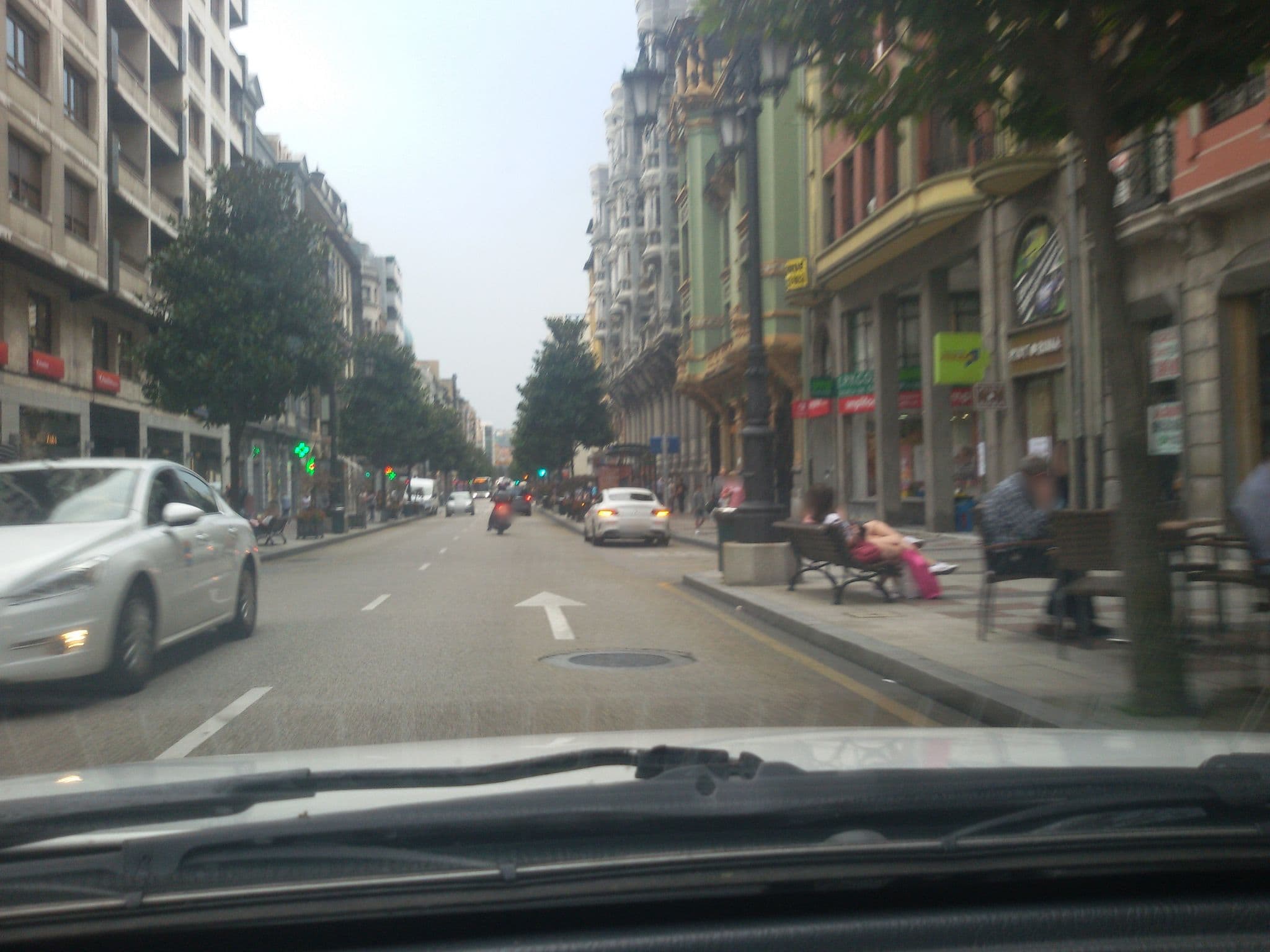 Street view near HiHome Hostel, Oviedo — © edrux (CC BY-SA · Mapillary)