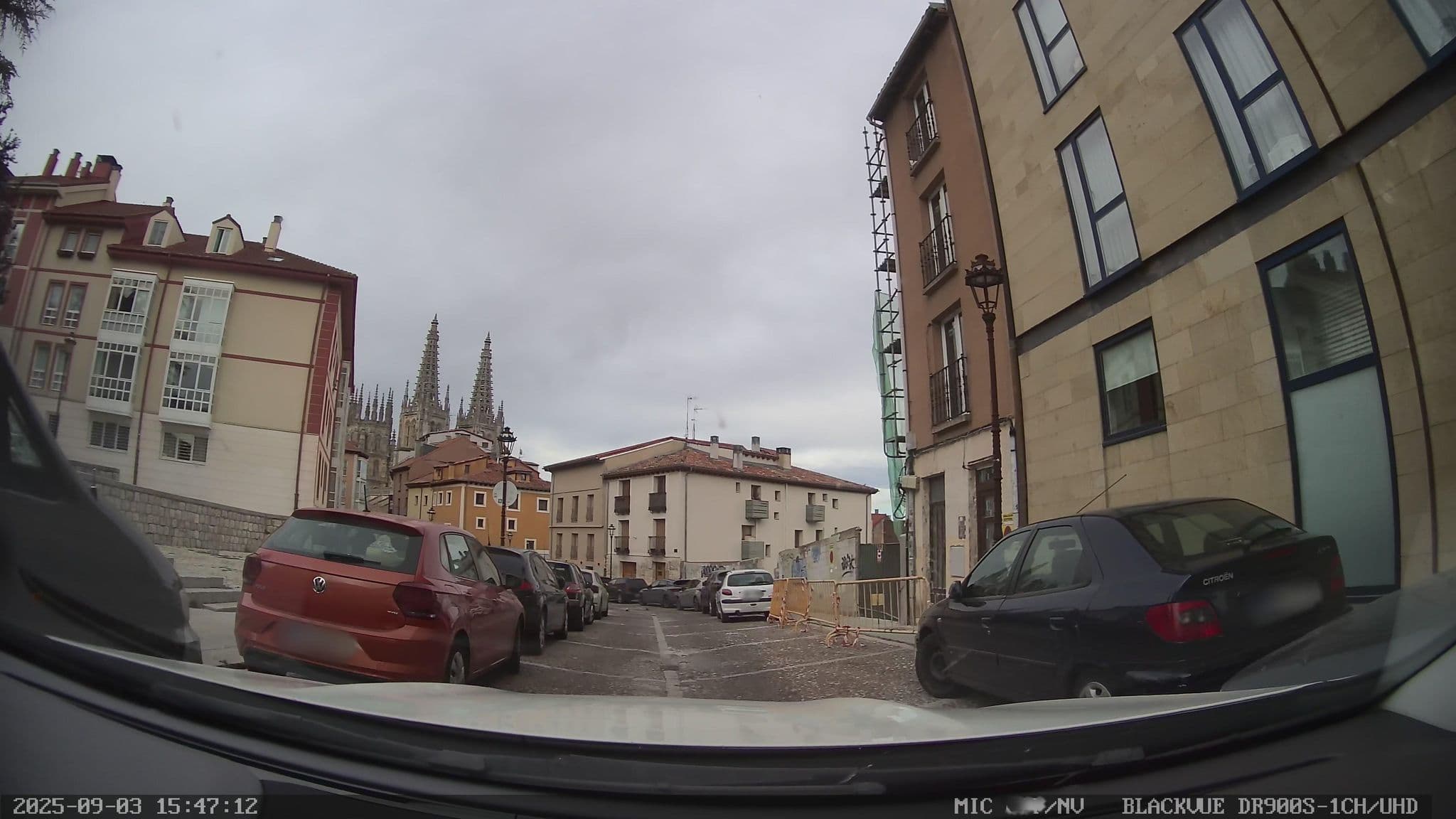 Street view near Apartamentos El Cid, Burgos — © sanjorgepinho (CC BY-SA · Mapillary)