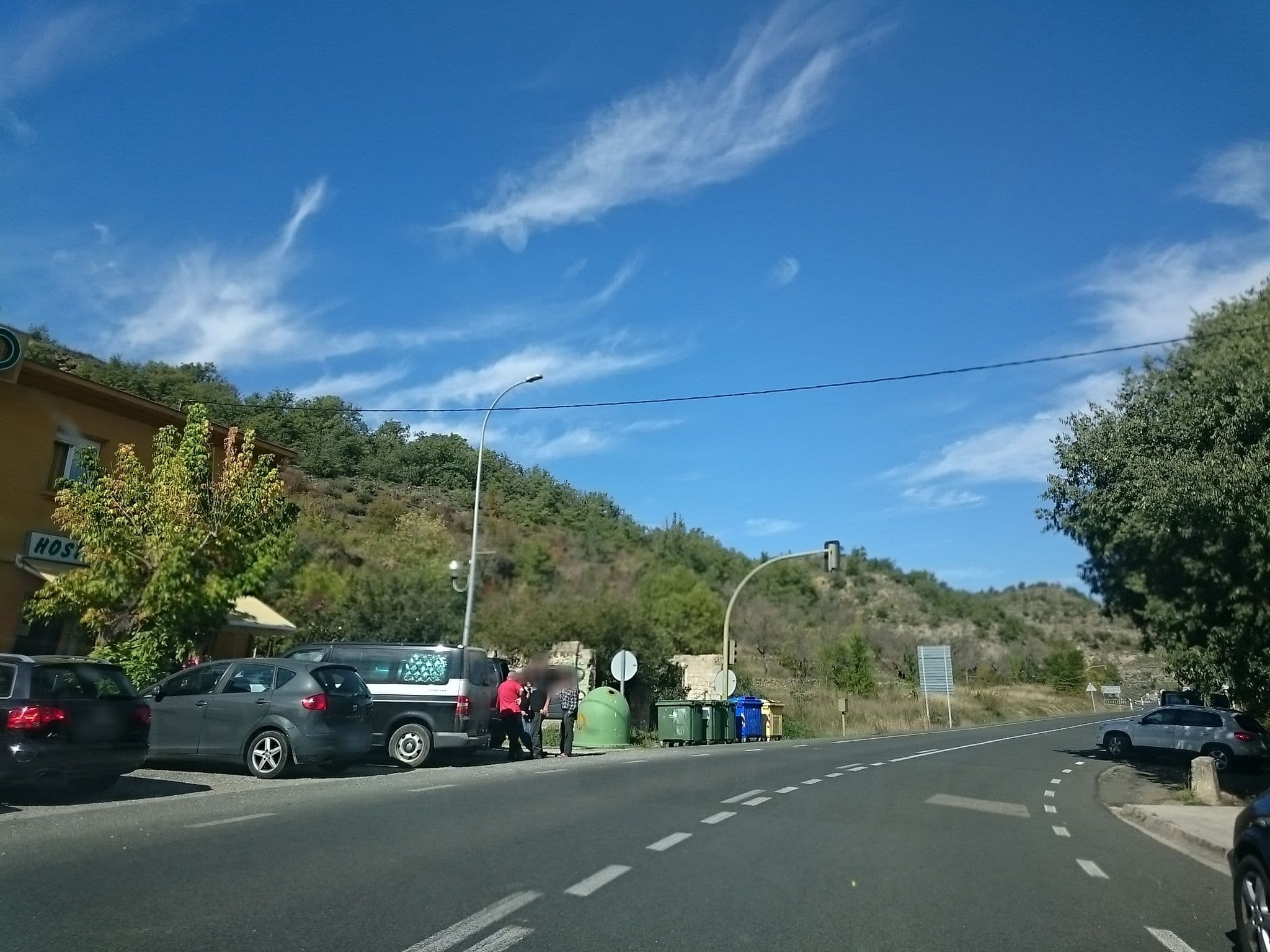 Street view near Hostal Isidro, Tremp — © yopaseopor (CC BY-SA · Mapillary)