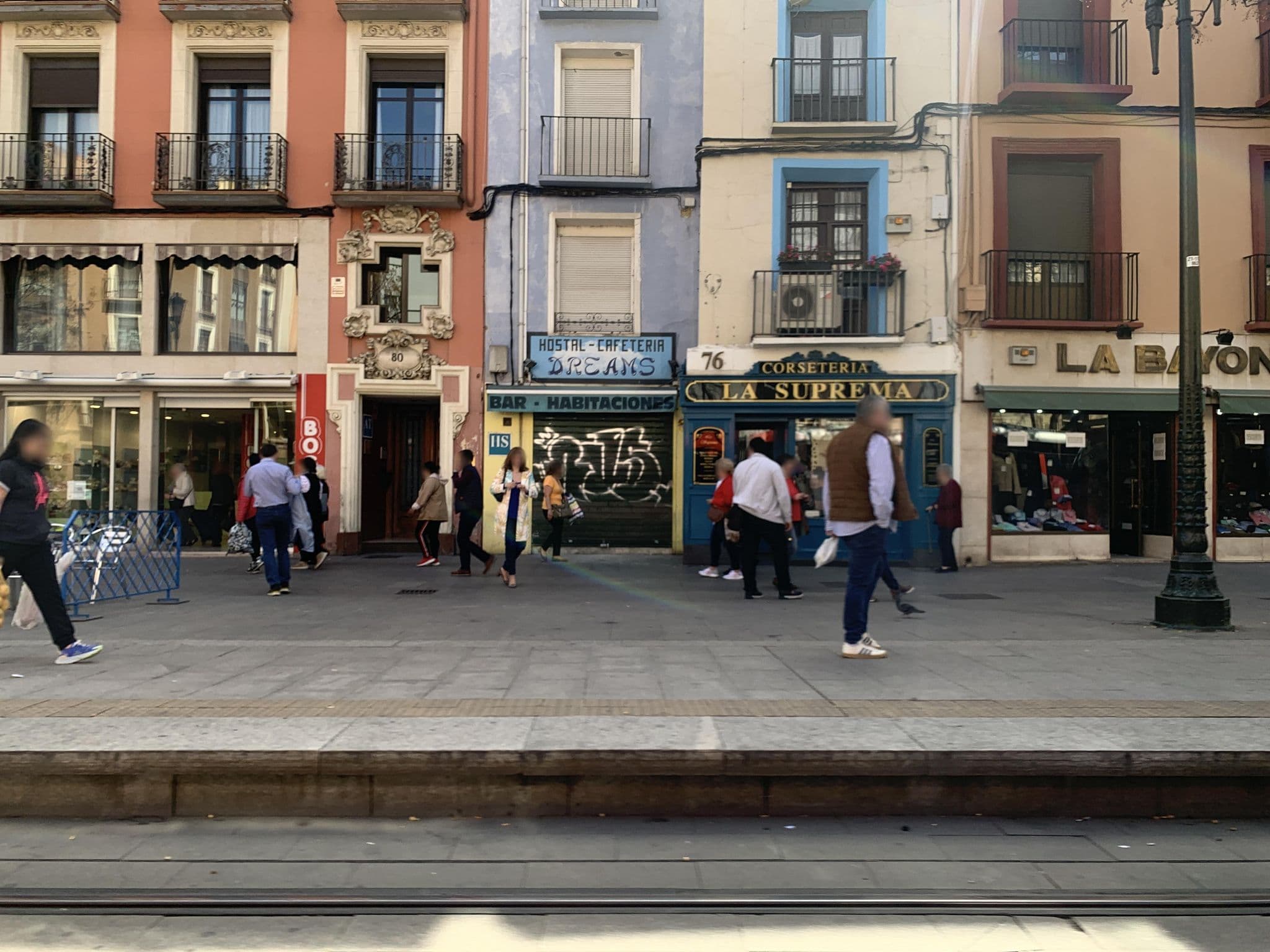 Street view near Avenida, Zaragoza — © robot8a (CC BY-SA · Mapillary)