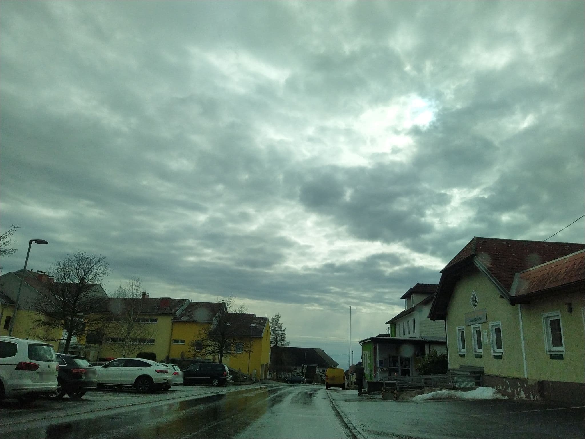 Street view near Kirchschlagerhof OG, Hellmonsödt — © puerki (CC BY-SA · Mapillary)