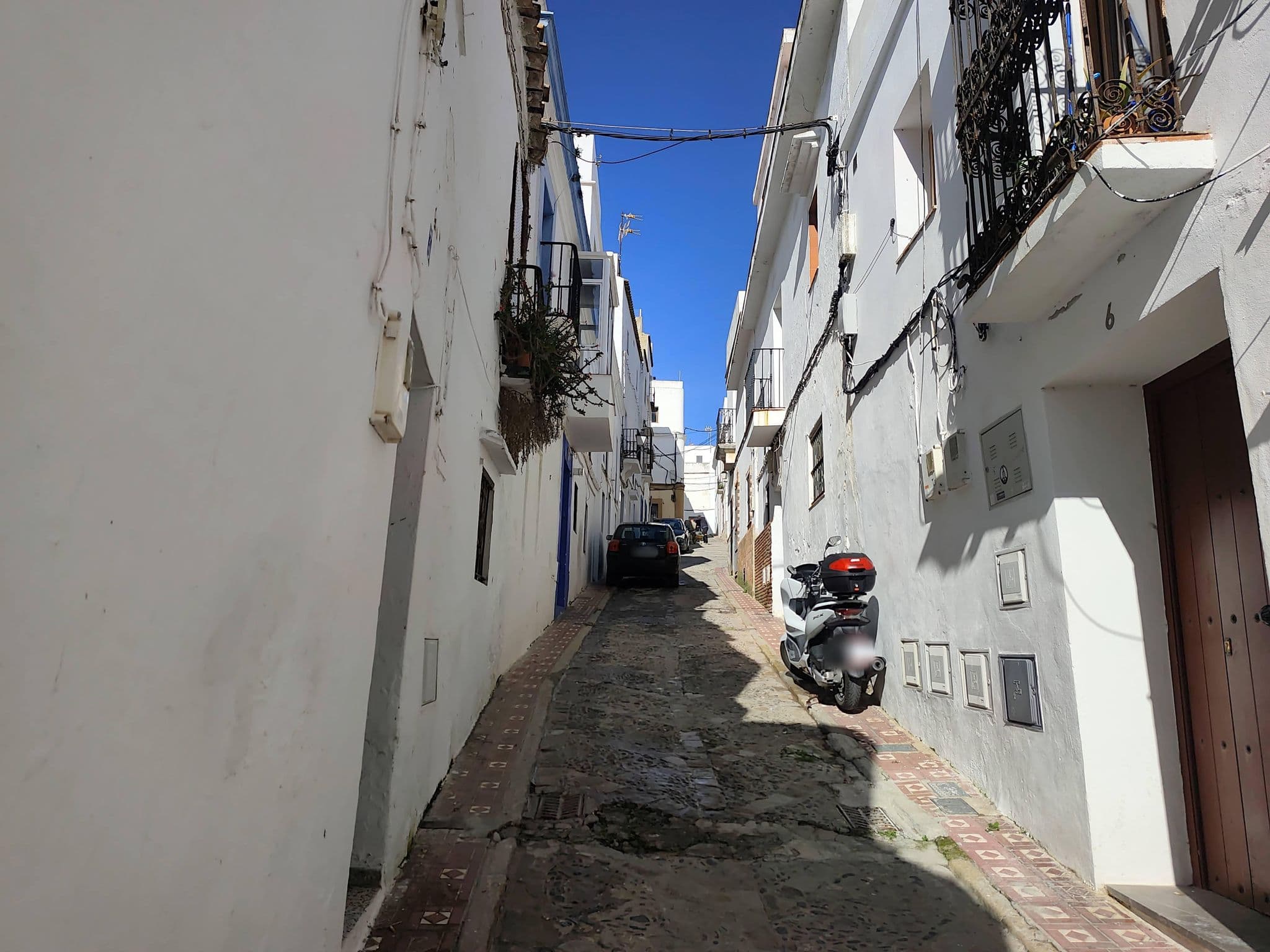 Street view near Eole Tarifa, Tarifa — © Duro (CC BY-SA · Mapillary)