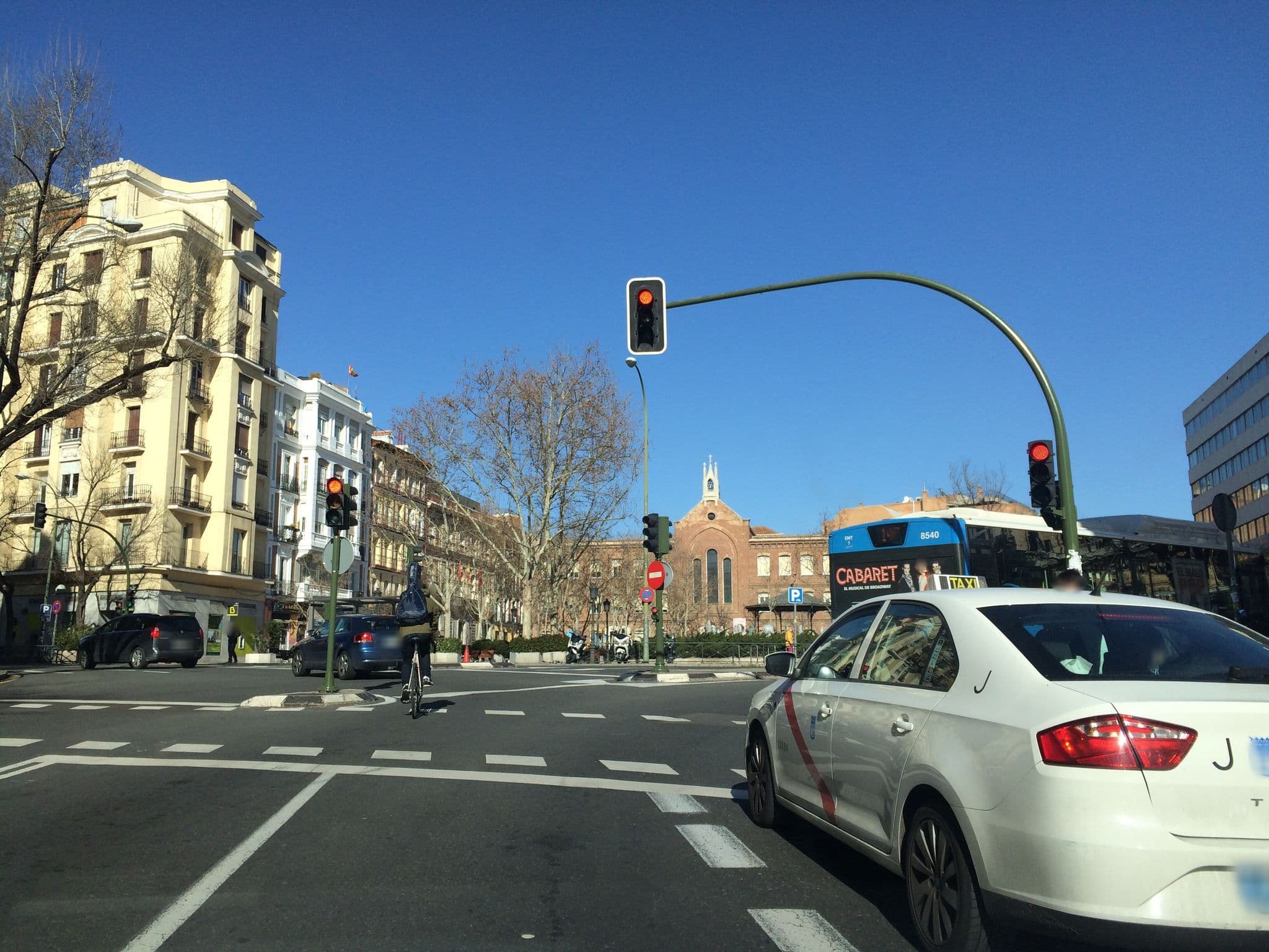 Street view near Hostal Nersan 2, Trafalgar — © radnaj (CC BY-SA · Mapillary)
