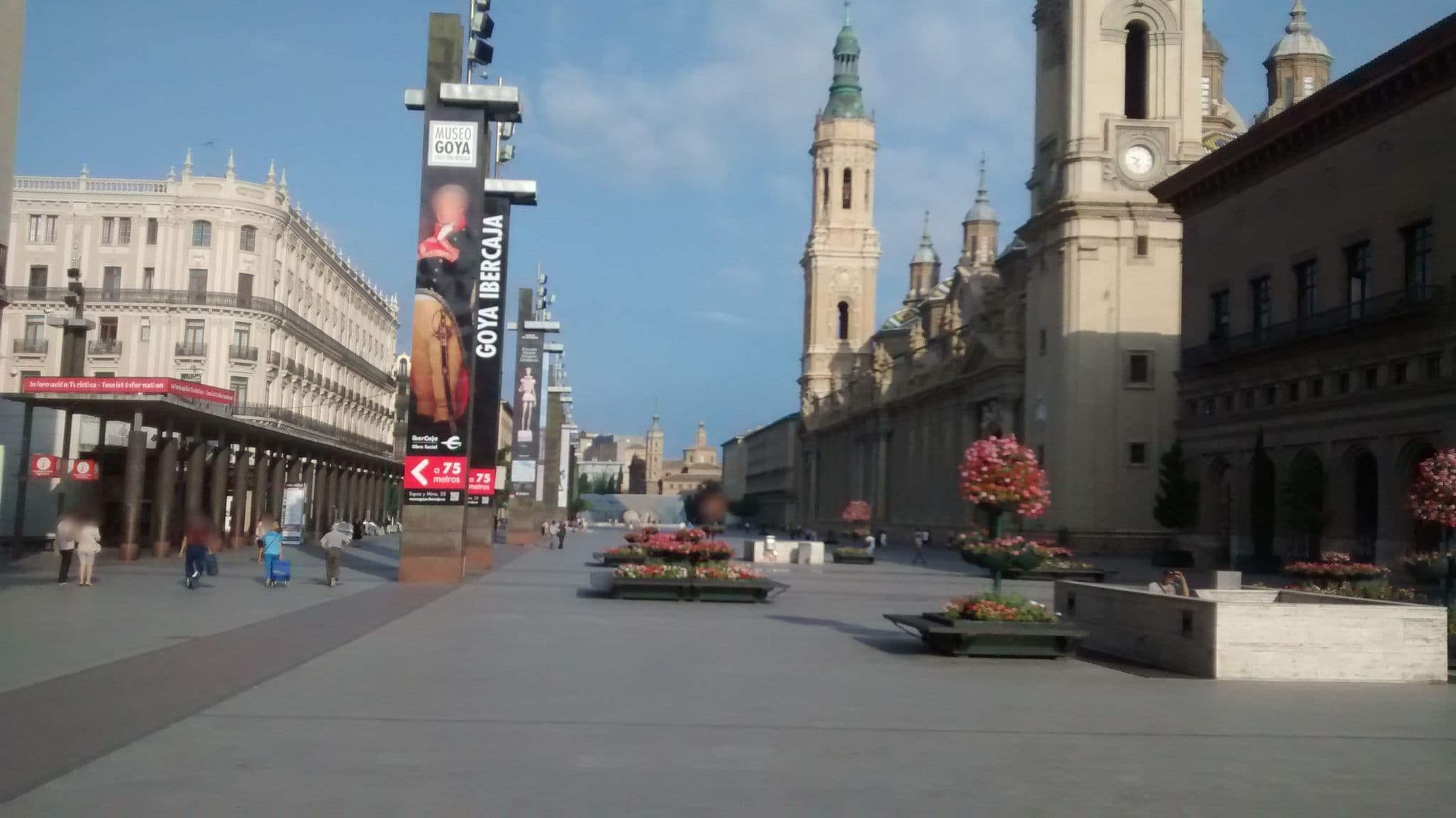Street view near Hostal Plaza Boutique, Zaragoza — © msevilla00 (CC BY-SA · Mapillary)