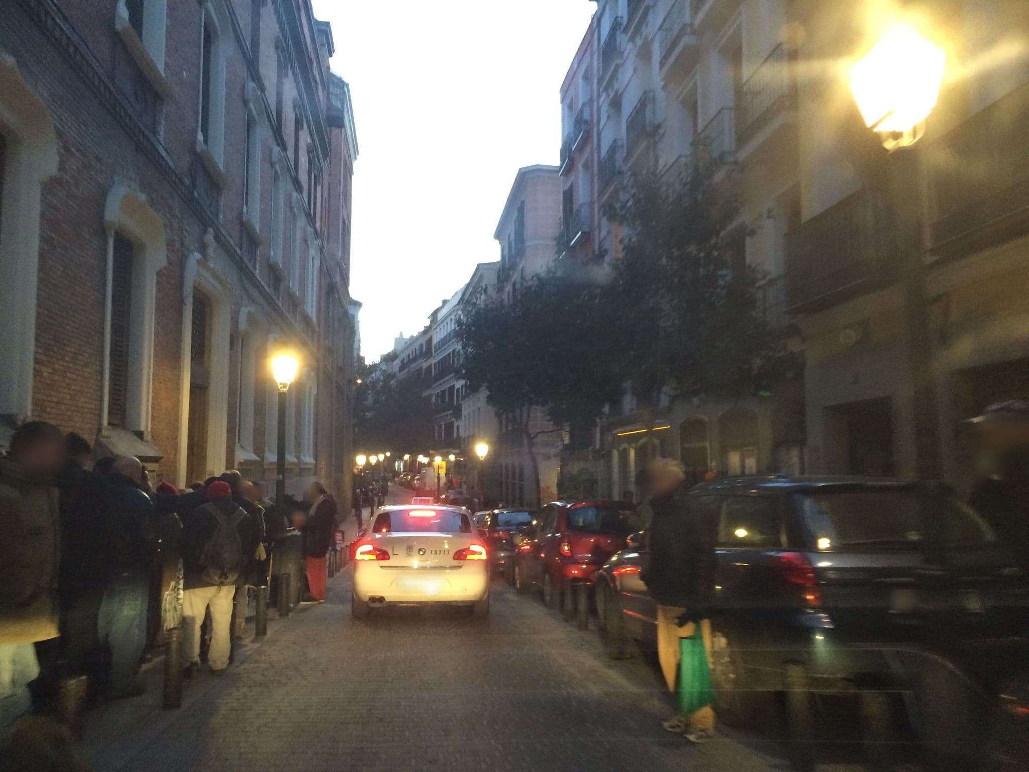 Street view near Esquina el molino, Universidad — © radnaj (CC BY-SA · Mapillary)