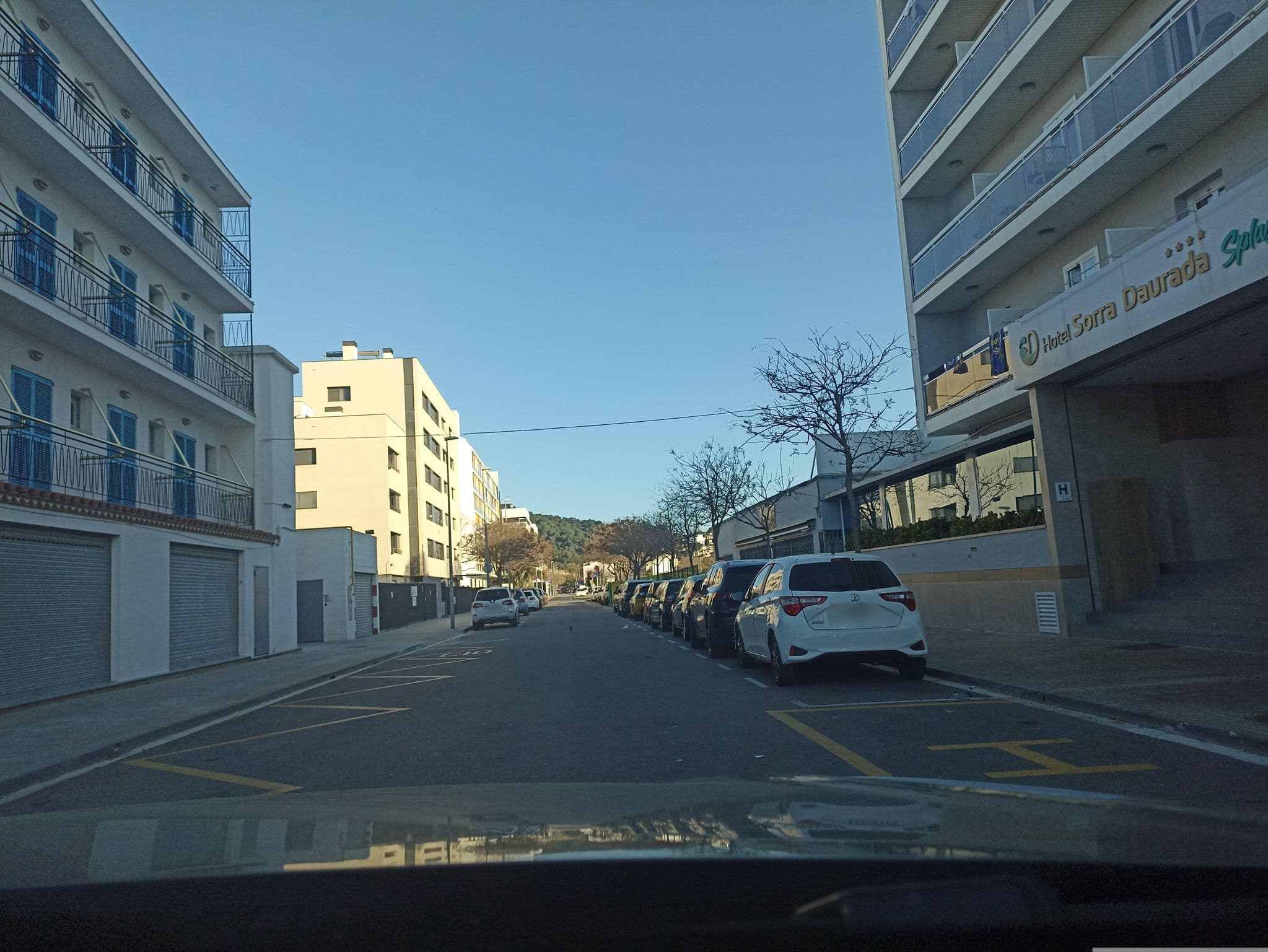 Street view near Sorra Daurada Splash, Malgrat de Mar — © toniserra (CC BY-SA · Mapillary)