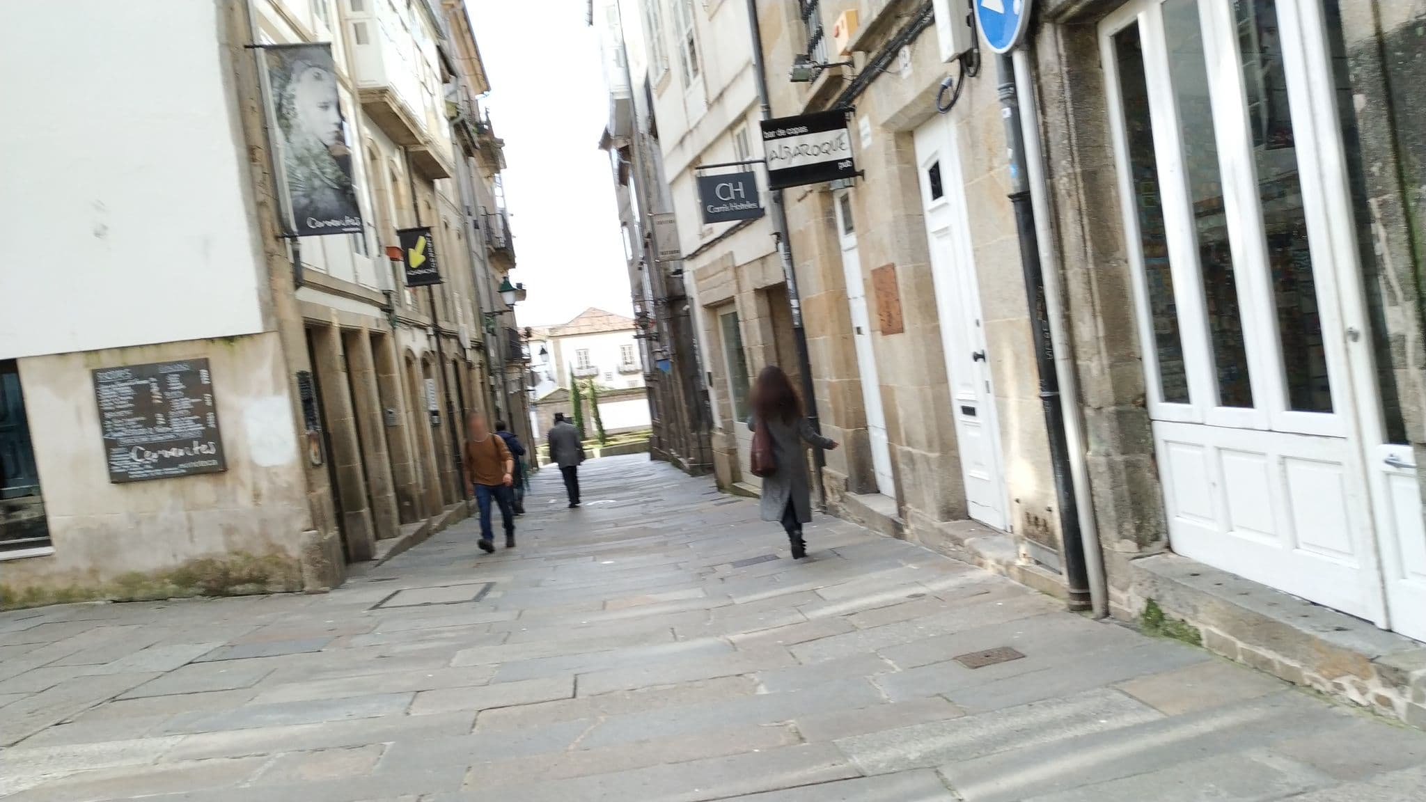 Street view near Casa de la Troya, Santiago de Compostela — © sanjorgepinho (CC BY-SA · Mapillary)