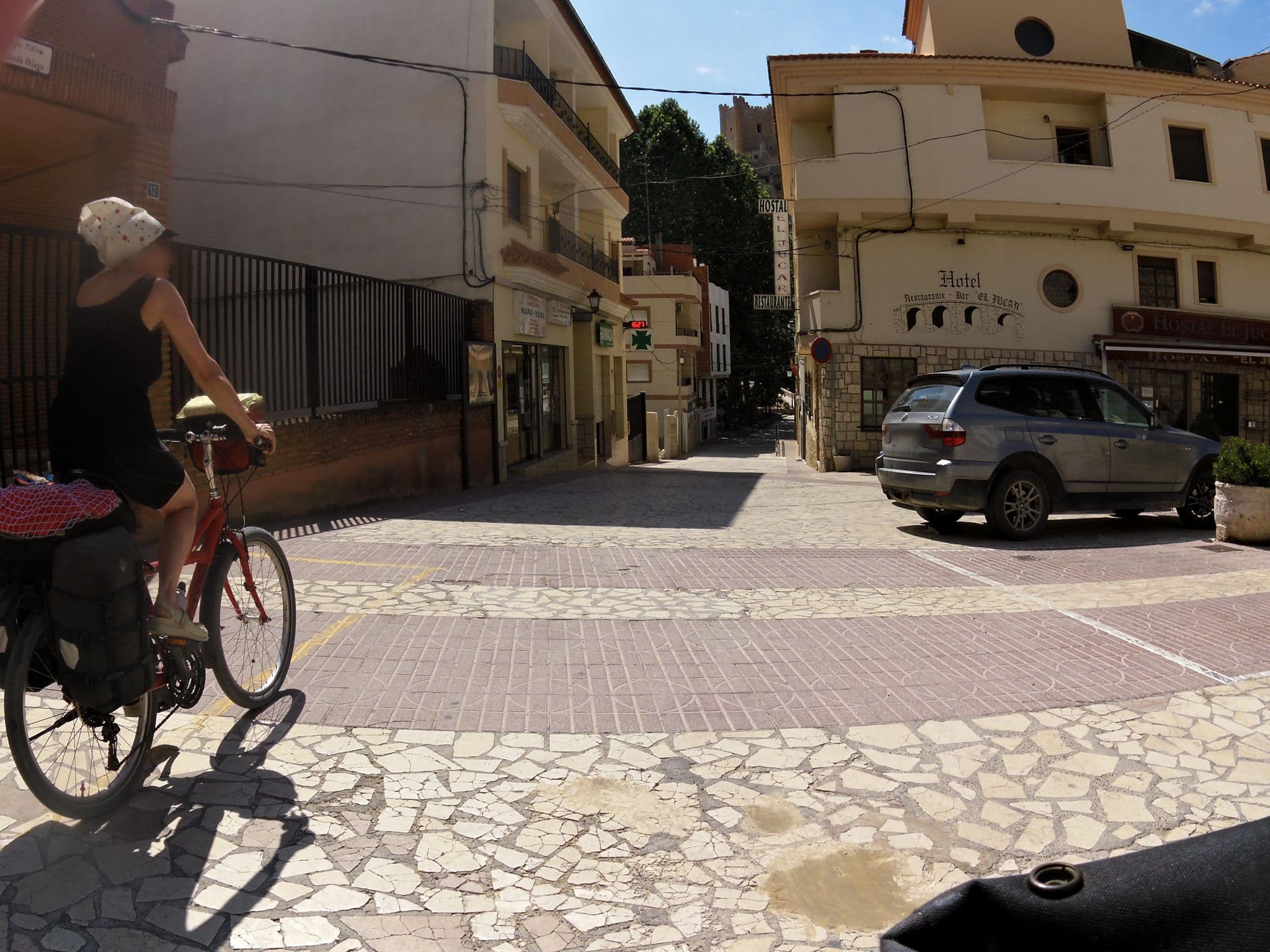 Street view near Hostal-Restaurante El Júcar, Alcalá del Júcar — © marczoutendijk (CC BY-SA · Mapillary)