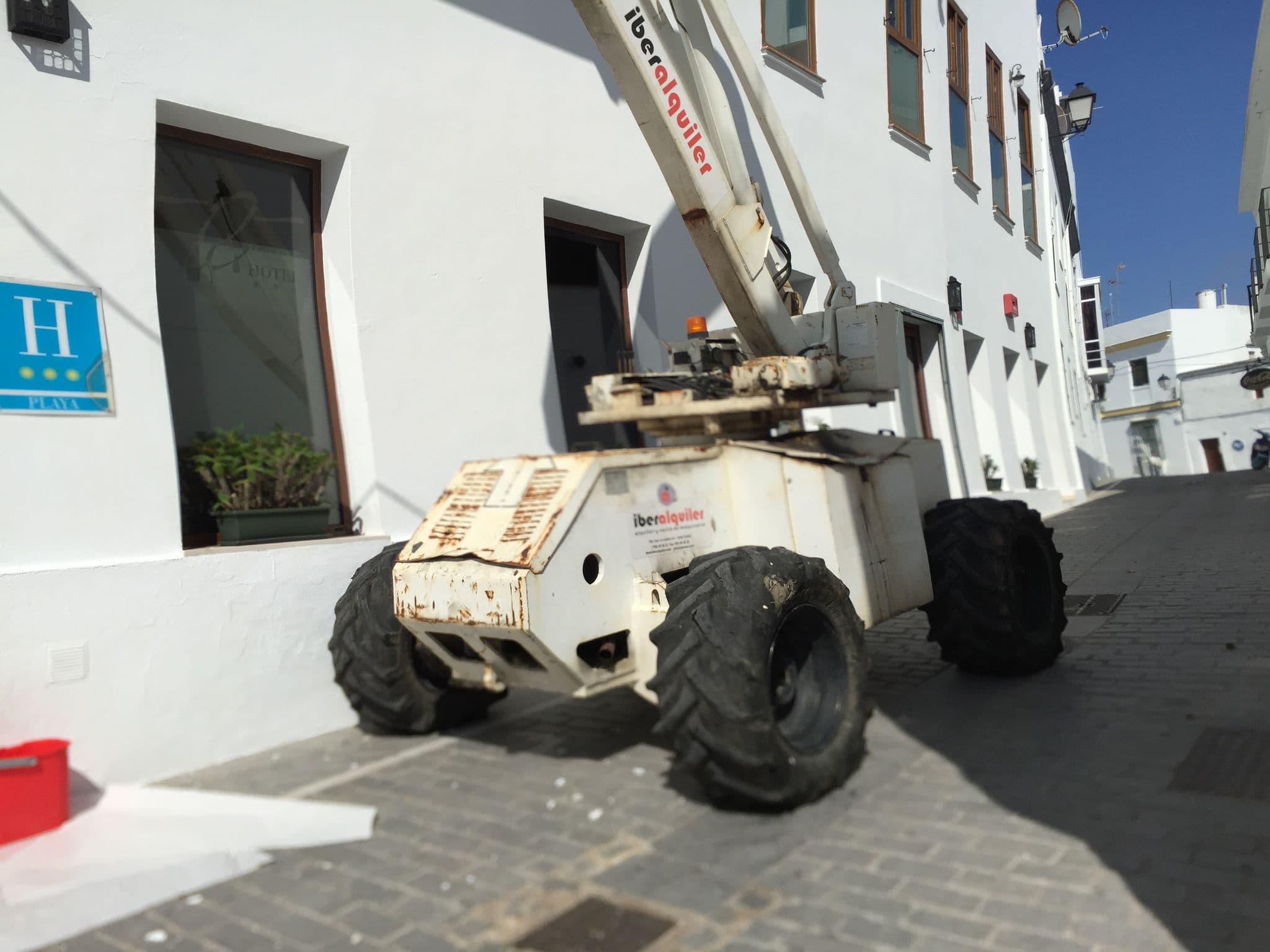 Street view near Almadraba Conil, Conil de la Frontera — © flidolin (CC BY-SA · Mapillary)