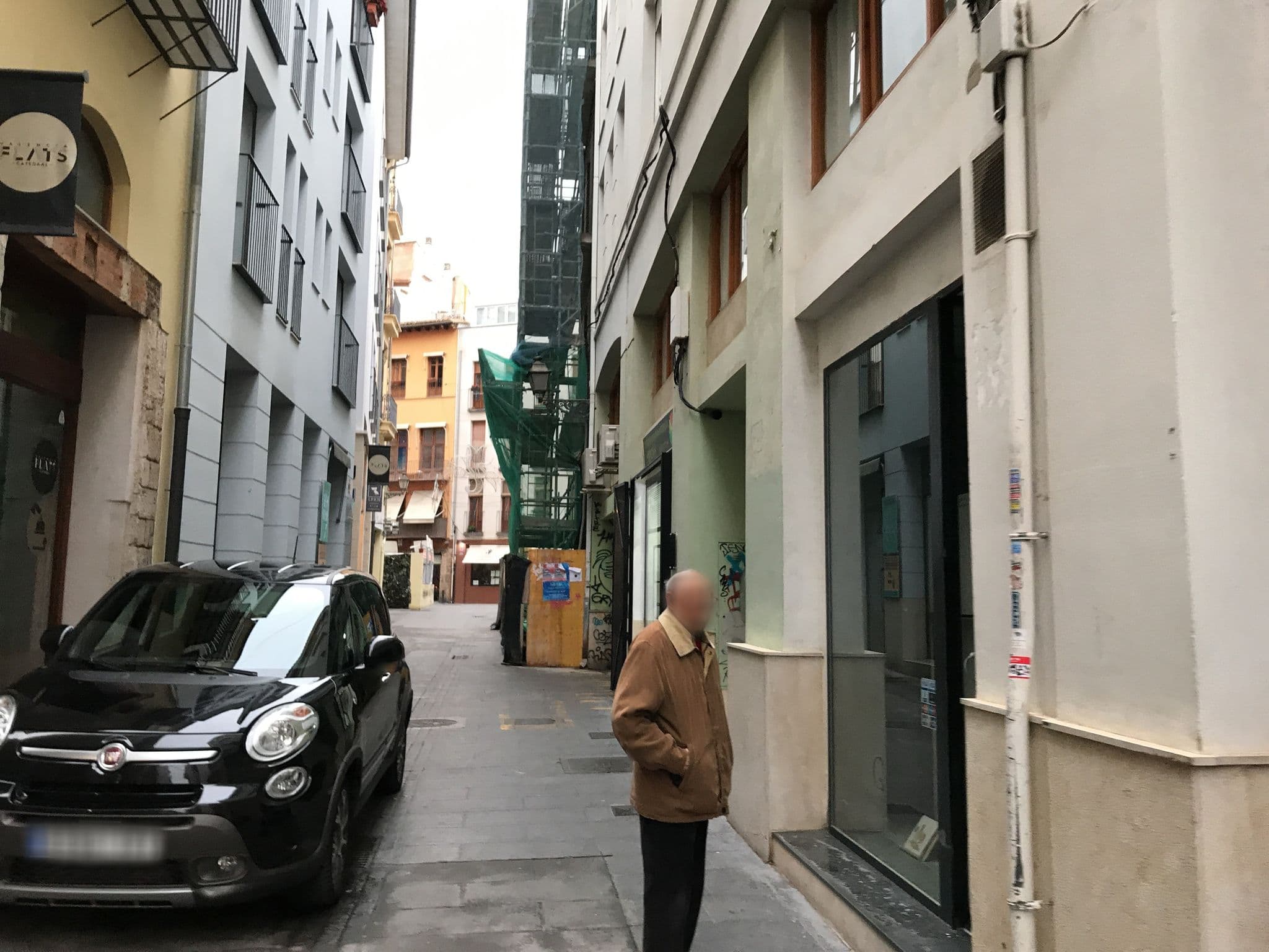 Street view near Hostal Cosy Rooms Tapinaria, Valencia