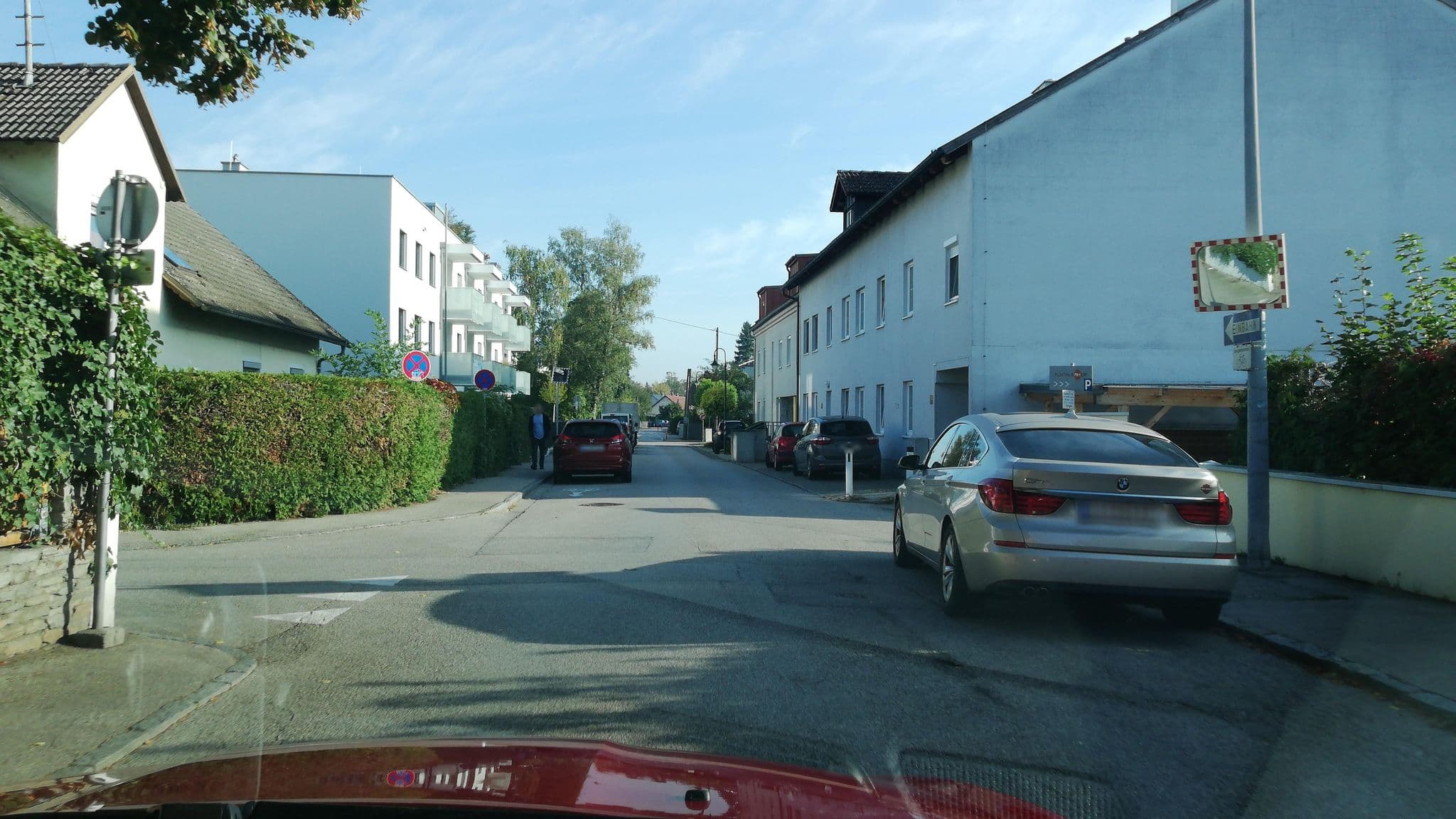 Street view near Hotel Almtalerhof, Traun — © gzin (CC BY-SA · Mapillary)