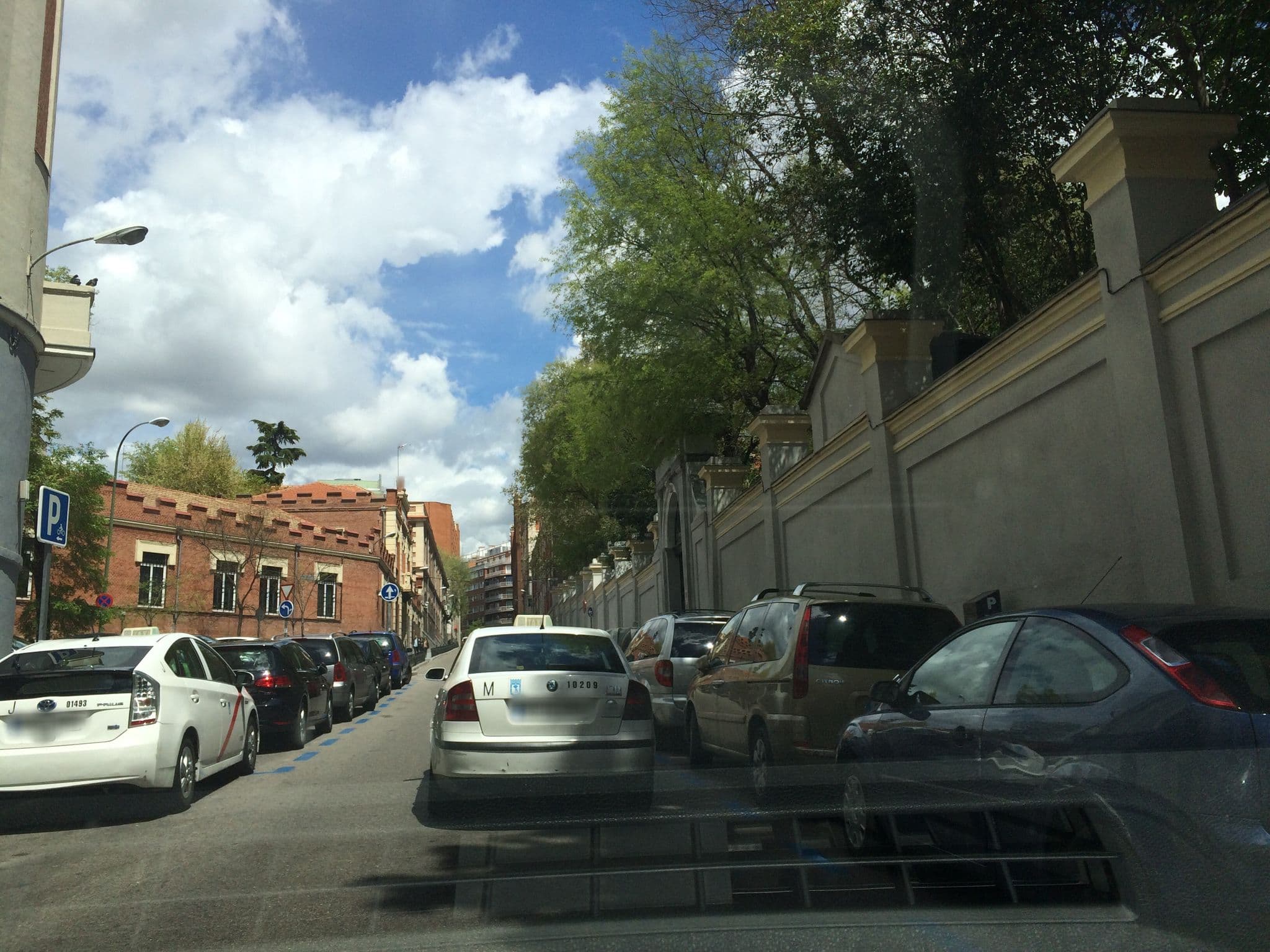 Street view near Pil Pil Hostel, Argüelles — © radnaj (CC BY-SA · Mapillary)