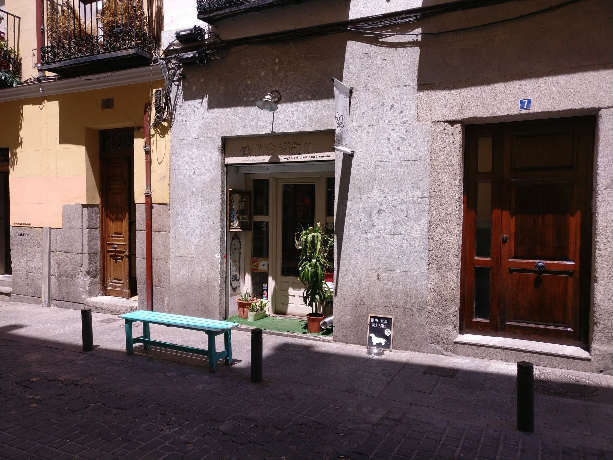 Street view near Calamo Guesthouse, Las Cortes — © map_hard (CC BY-SA · Mapillary)