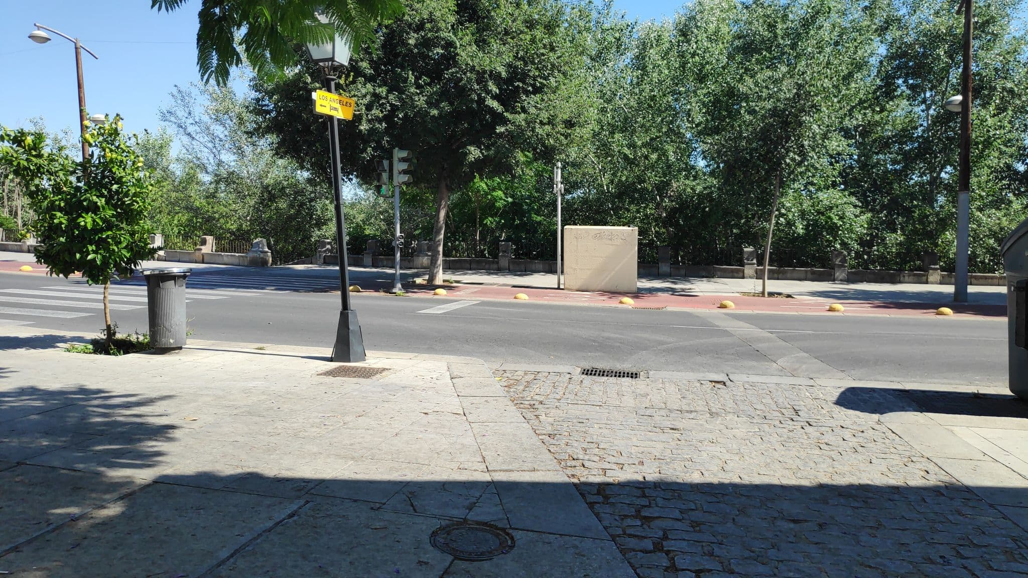 Street view near Apartamentos Ribera, Córdoba — © marcuscalabresus (CC BY-SA · Mapillary)