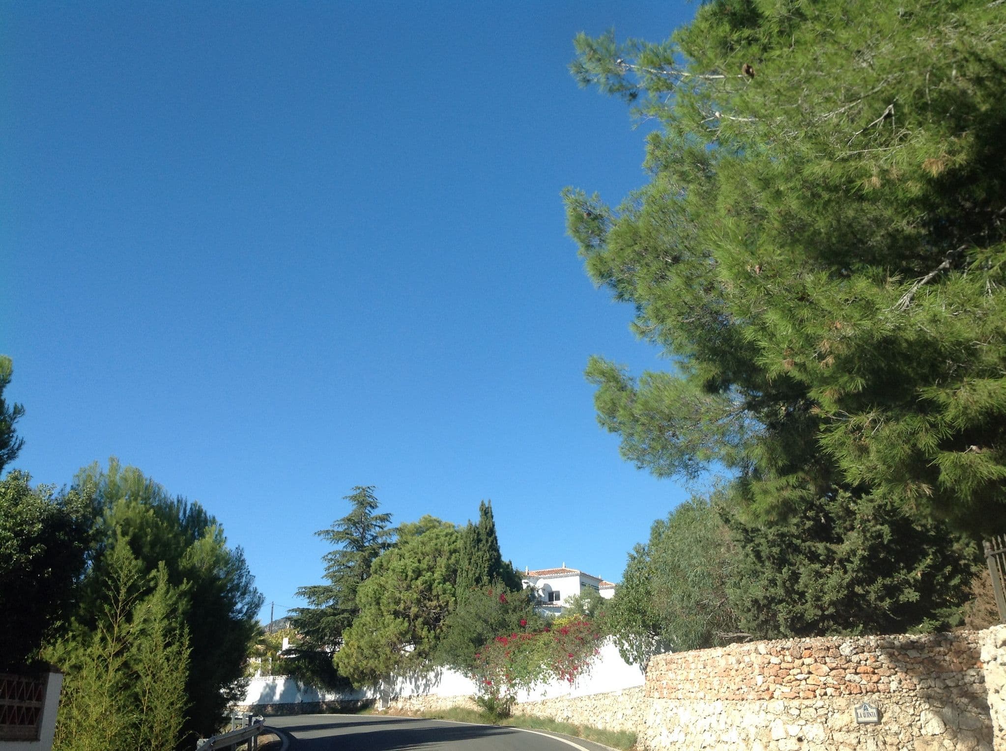 Street view near Villa Pelae, Frigiliana — © fundacja_geolife (CC BY-SA · Mapillary)