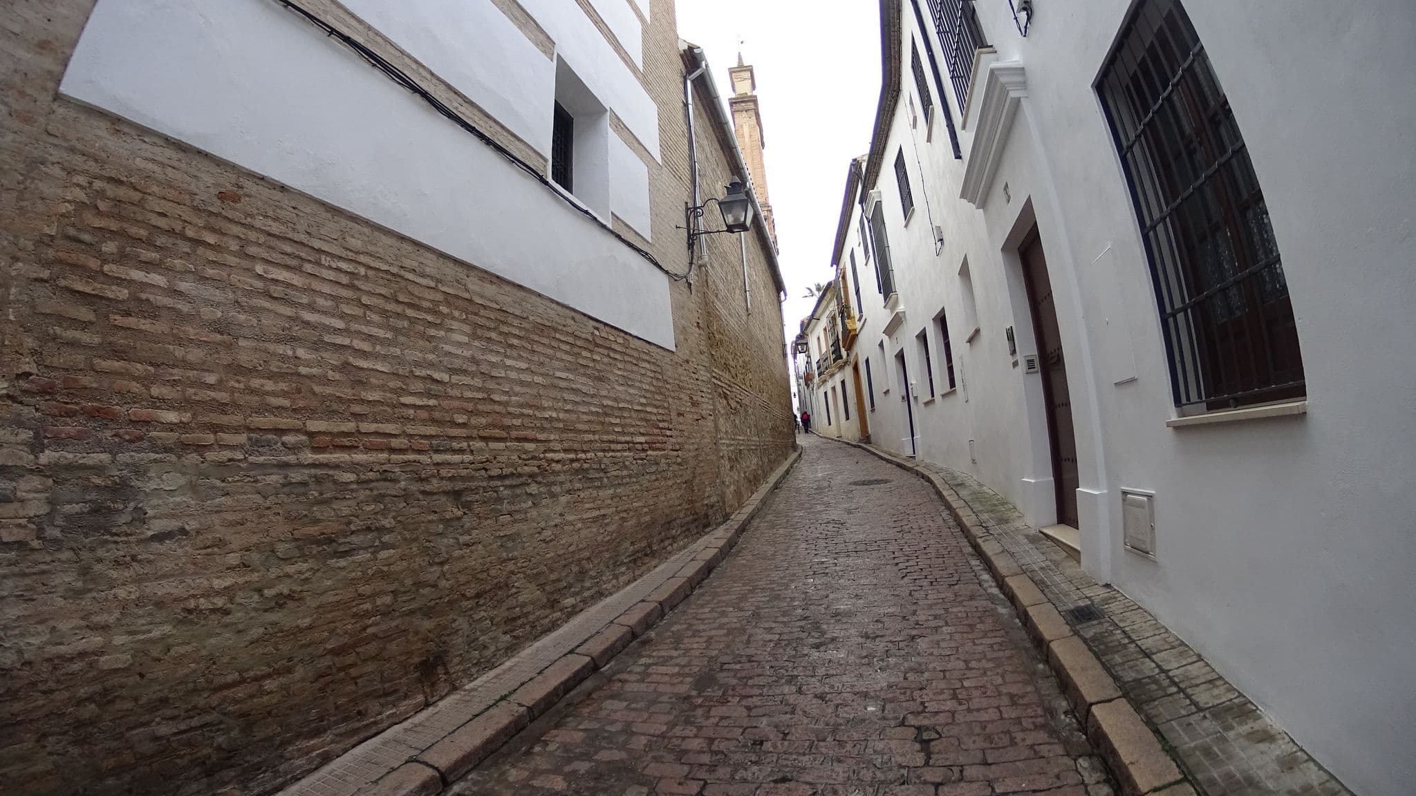 Street view near Casa La Mezquita, Córdoba