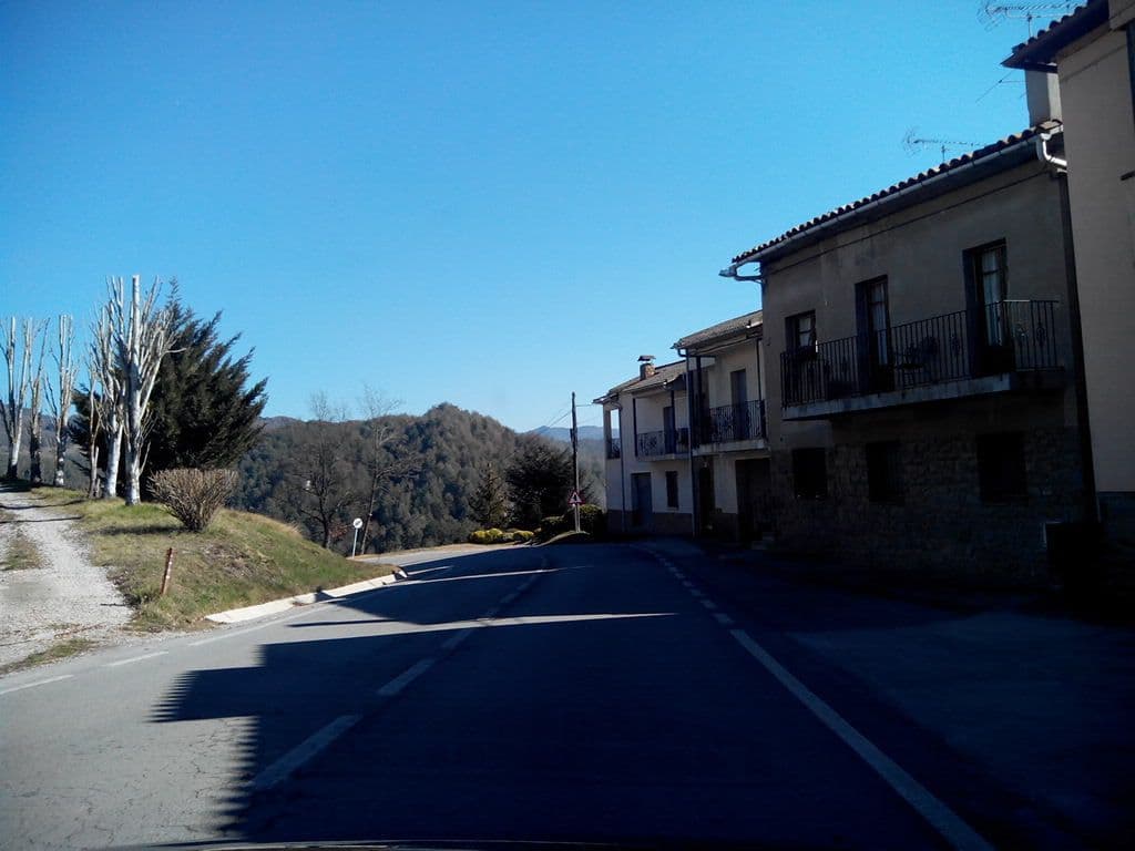 Street view near Cabanya Boscana, Berga — © janes (CC BY-SA · Mapillary)