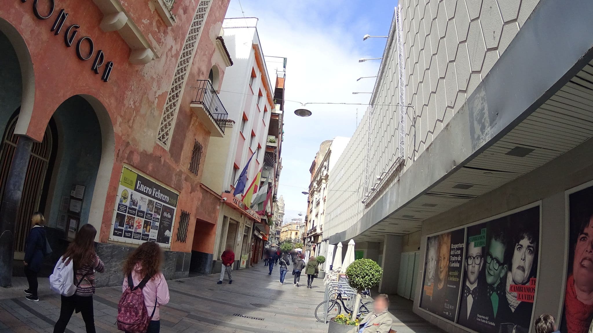 Street view near Hotel Córdoba Centro, Córdoba — © robertogeb (CC BY-SA · Mapillary)